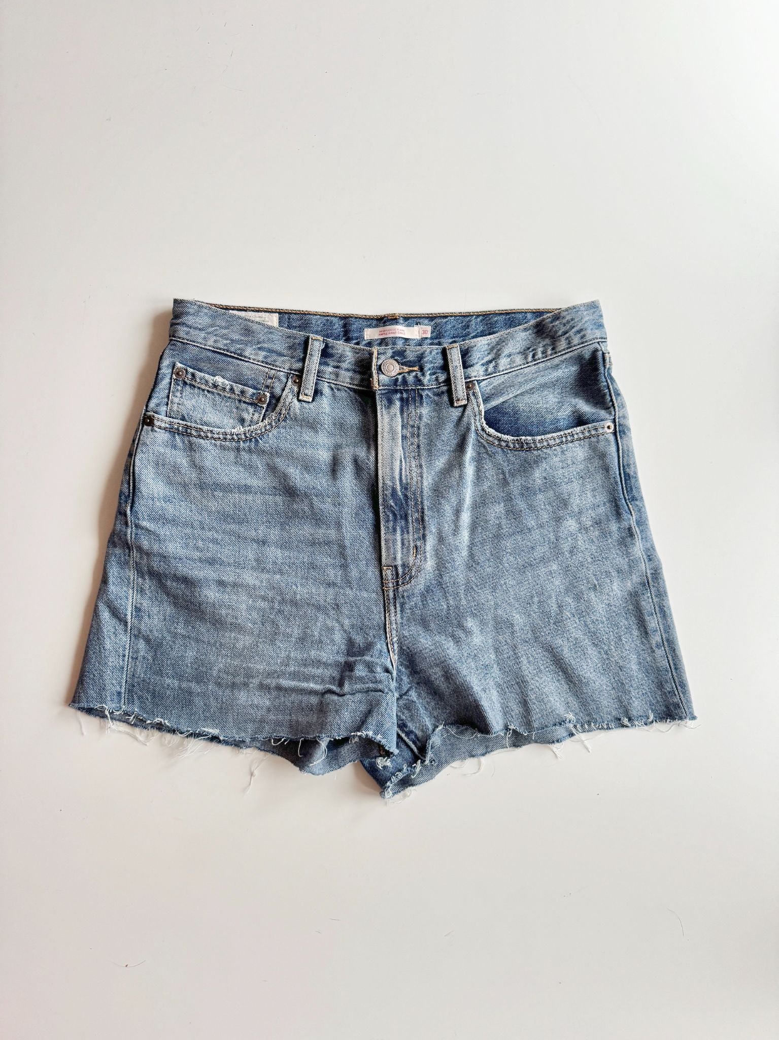 Levi jean shorts online