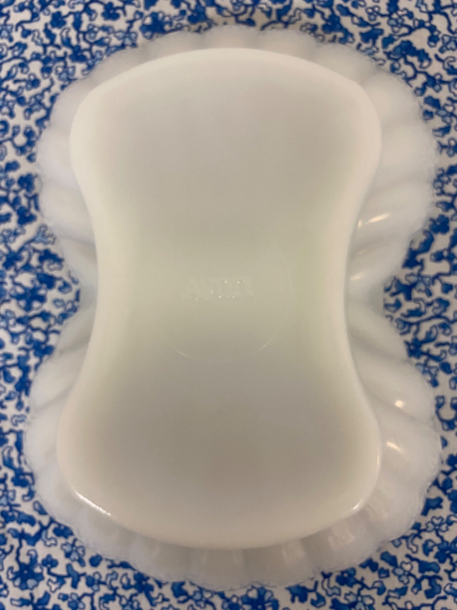 avon milk glass trinket dish - 2