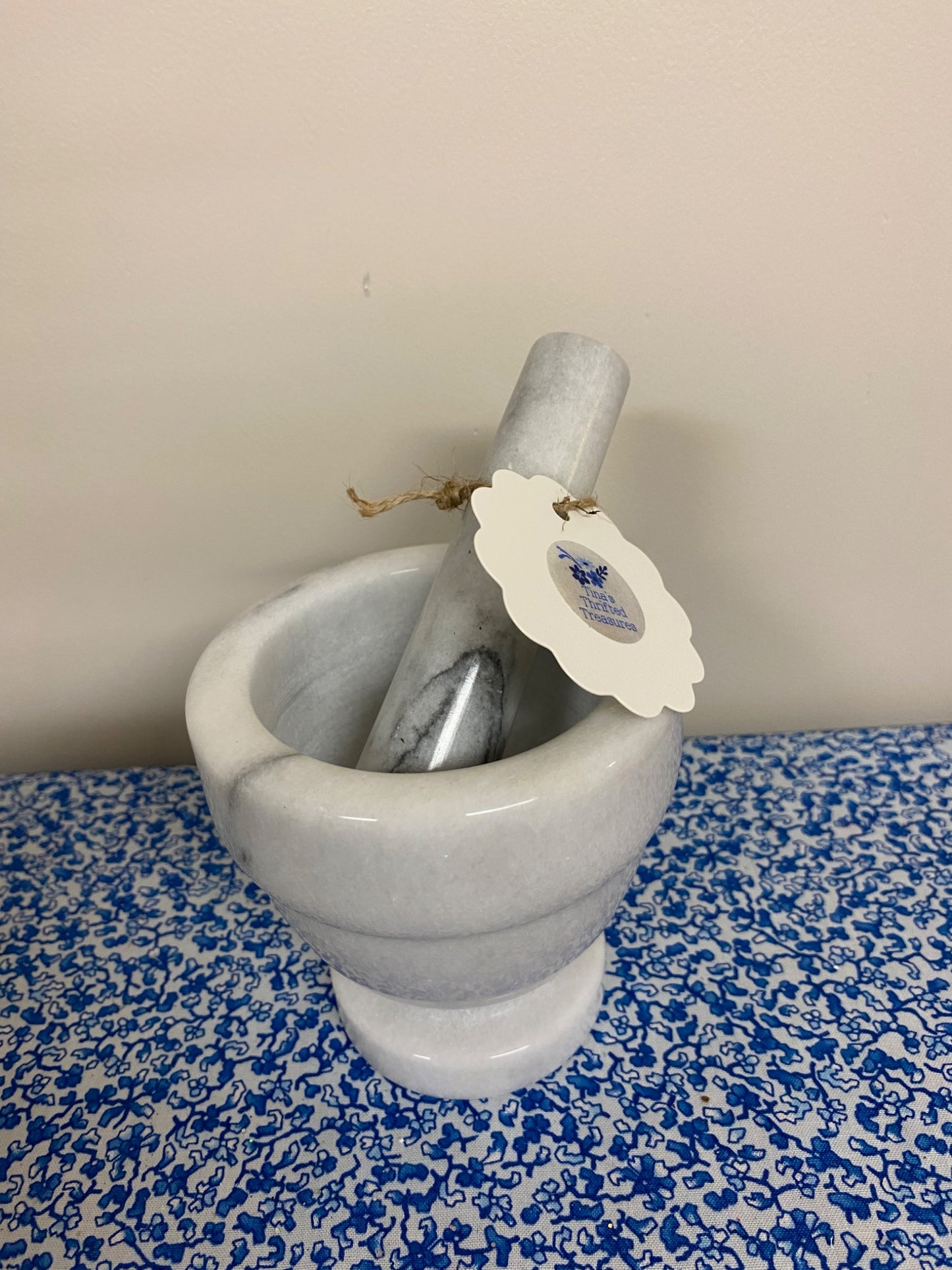 small marble mortar and pestle - 1