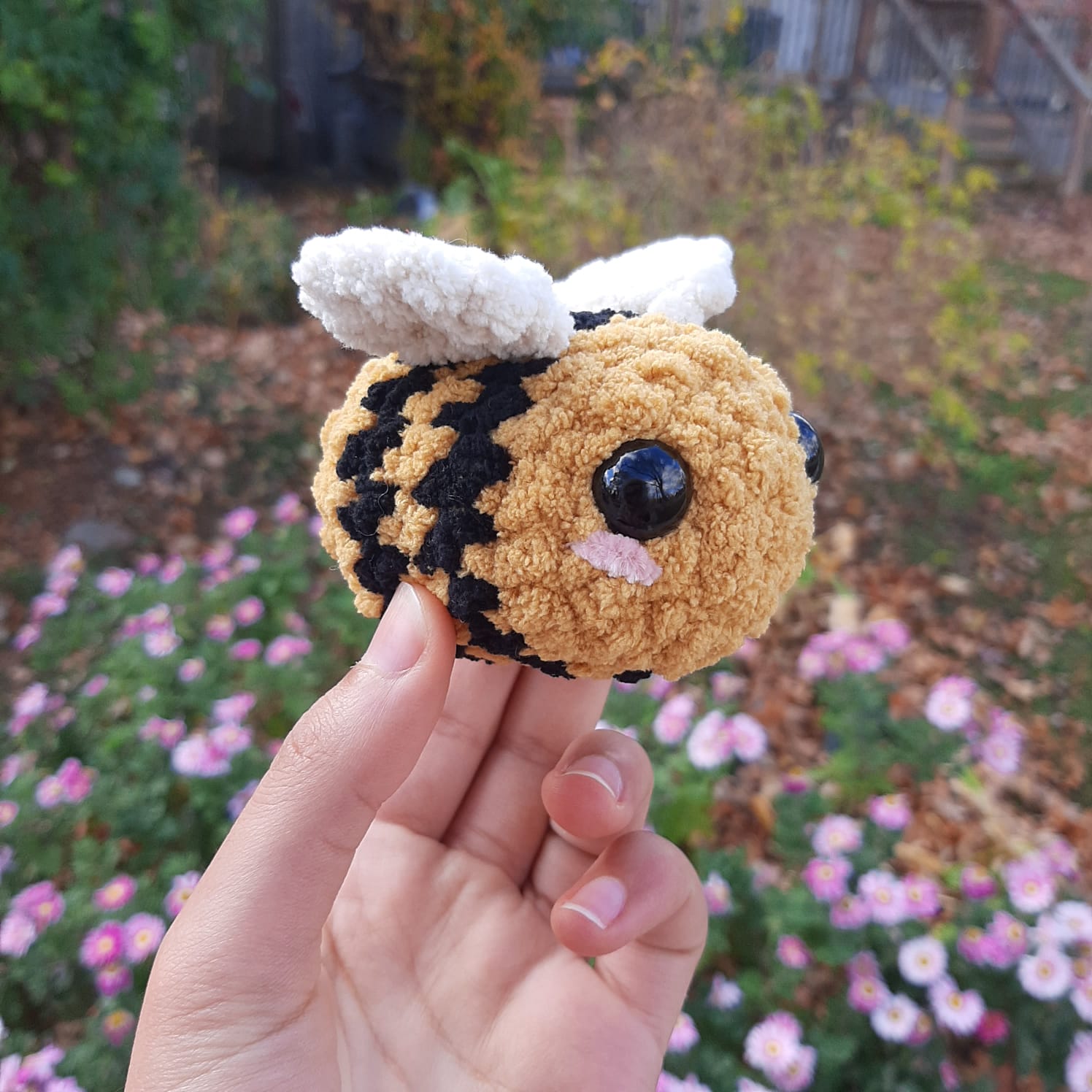 Bee Plushie - 1