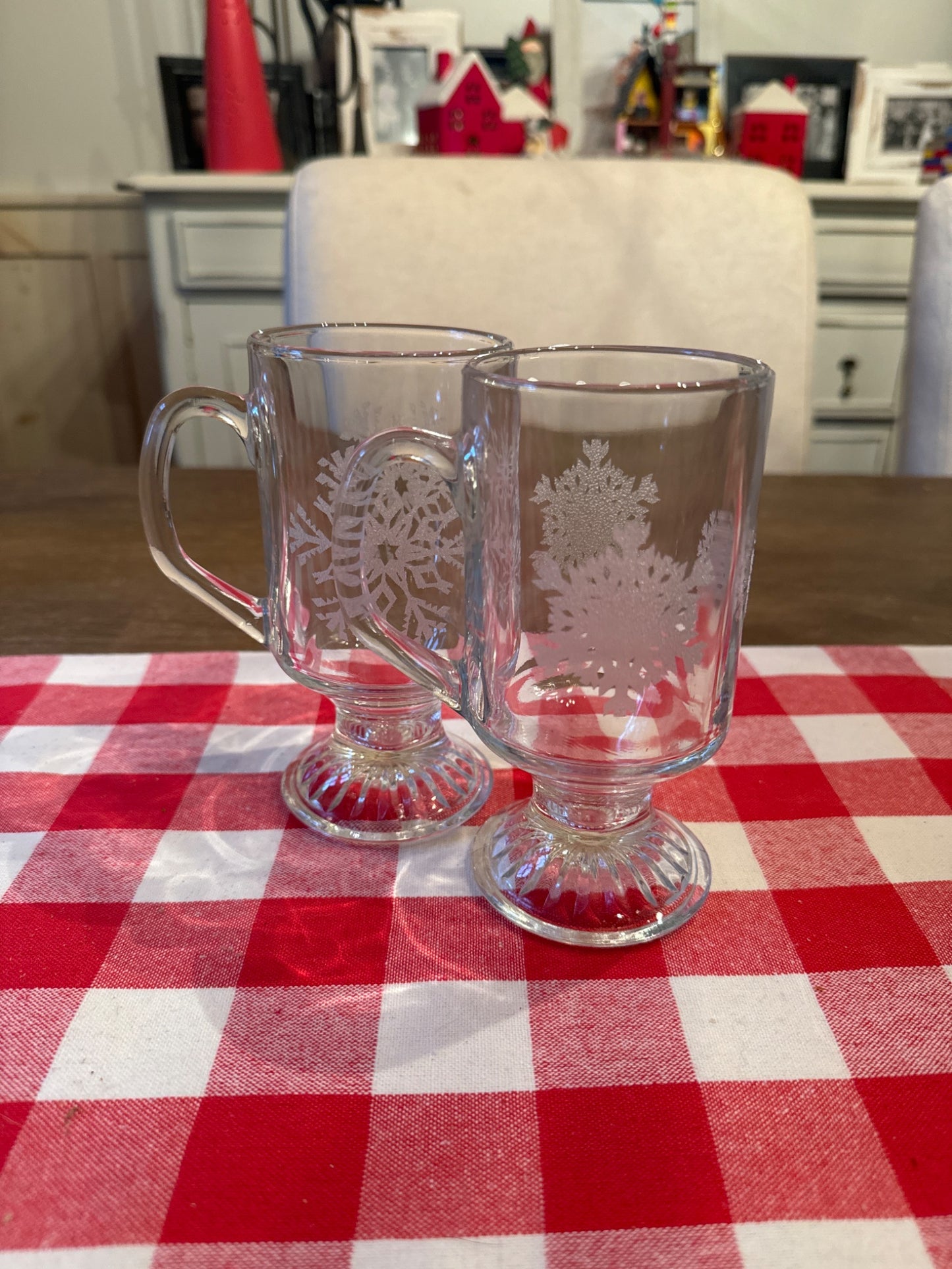 Set of 2 snowflake glass mugs - 1