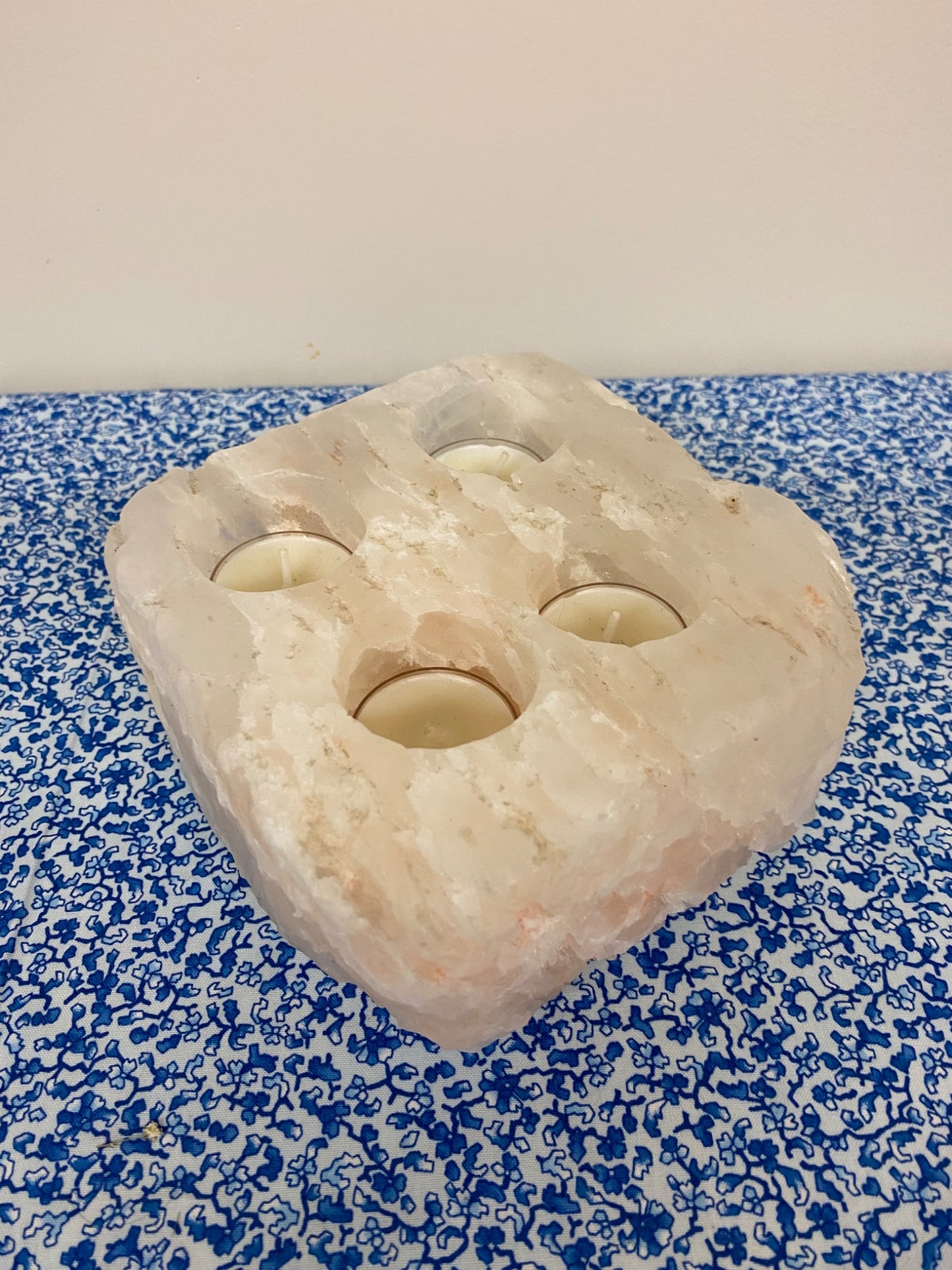 pink himalayan salt tealight holder - 1