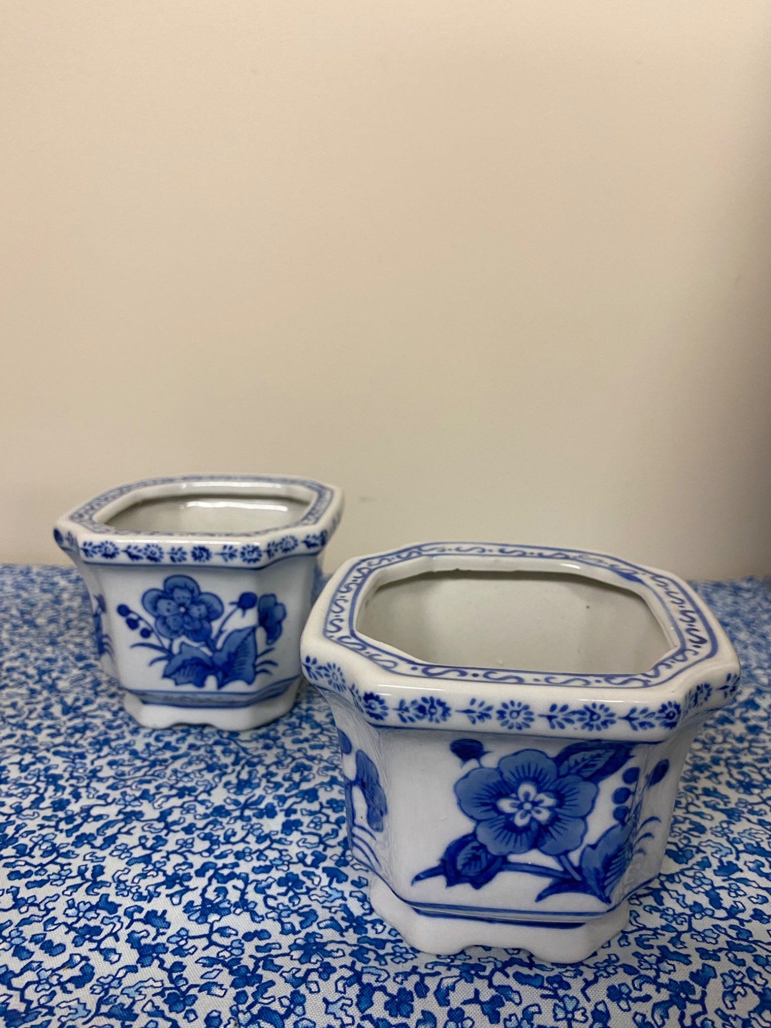 set of blue and white mini planter pots - 1