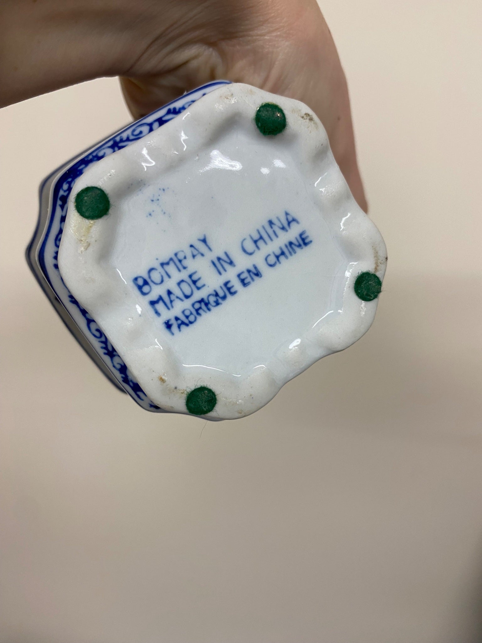 set of blue and white mini planter pots - 4