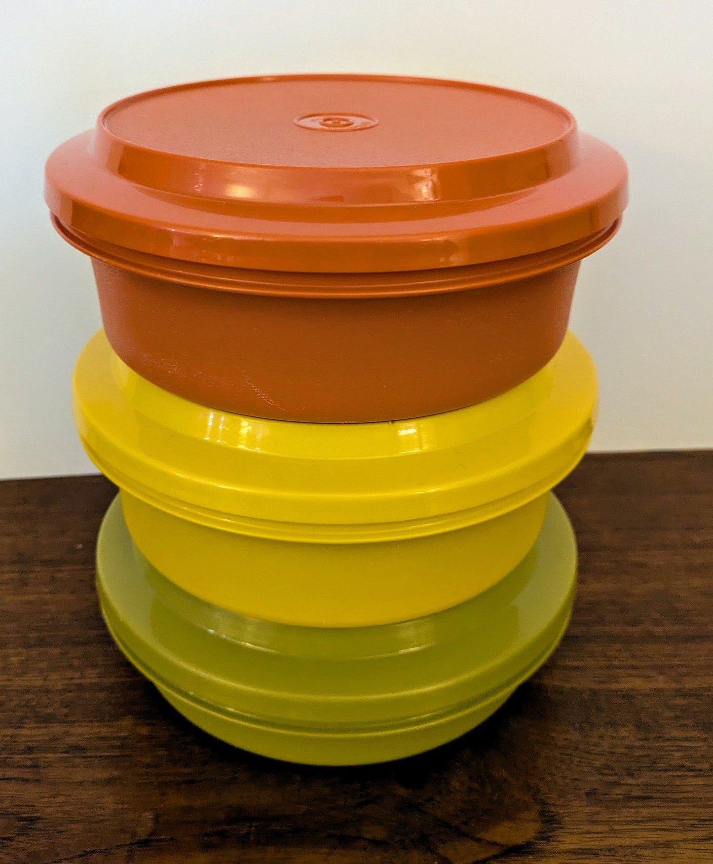 Set of 3 Serve and Seal Tupperware Containers - 1