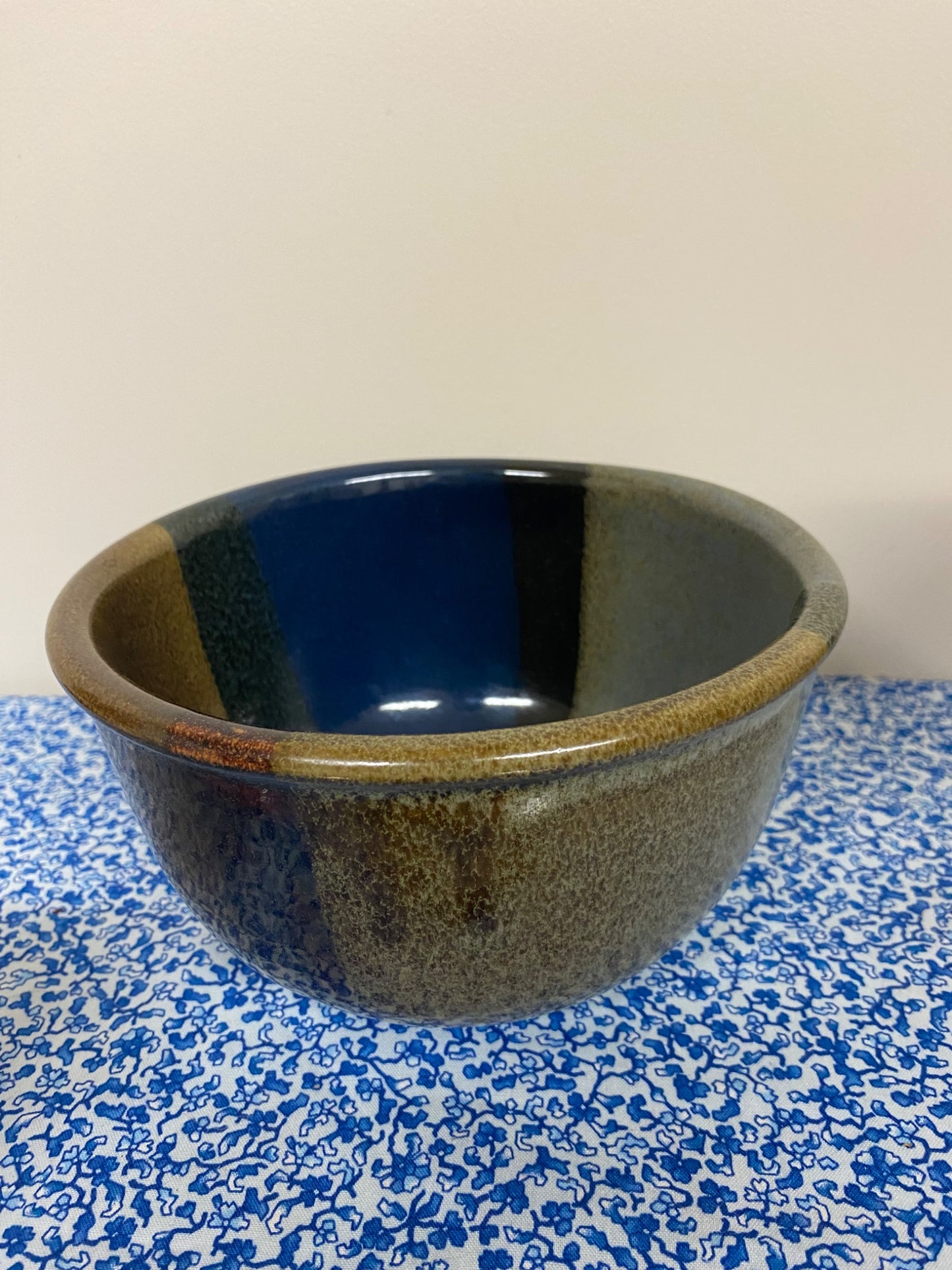 pottery bowl dark - 2