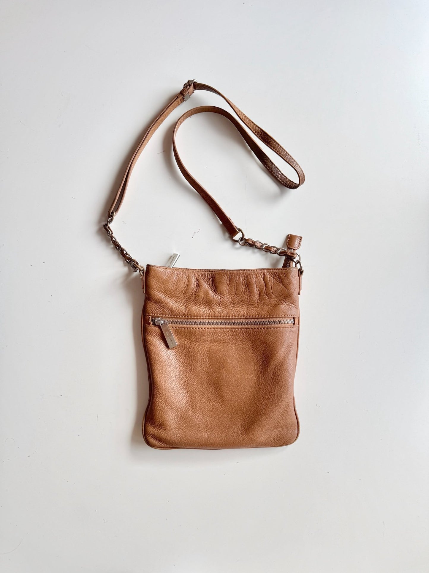 665f5e7d04f32b049949ecdf_danier-purse-1-copy_1773665968607.jpg