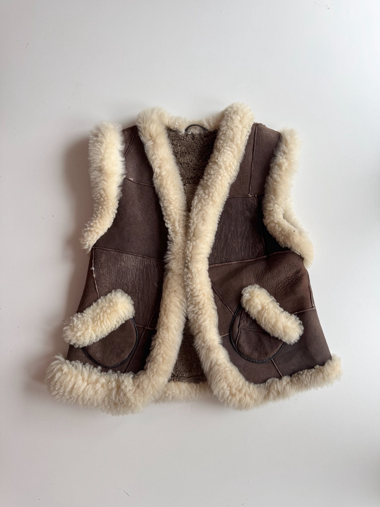665f5e7d04f32b049949ecdf_fur-vest-1-copy_1759180865956.jpg