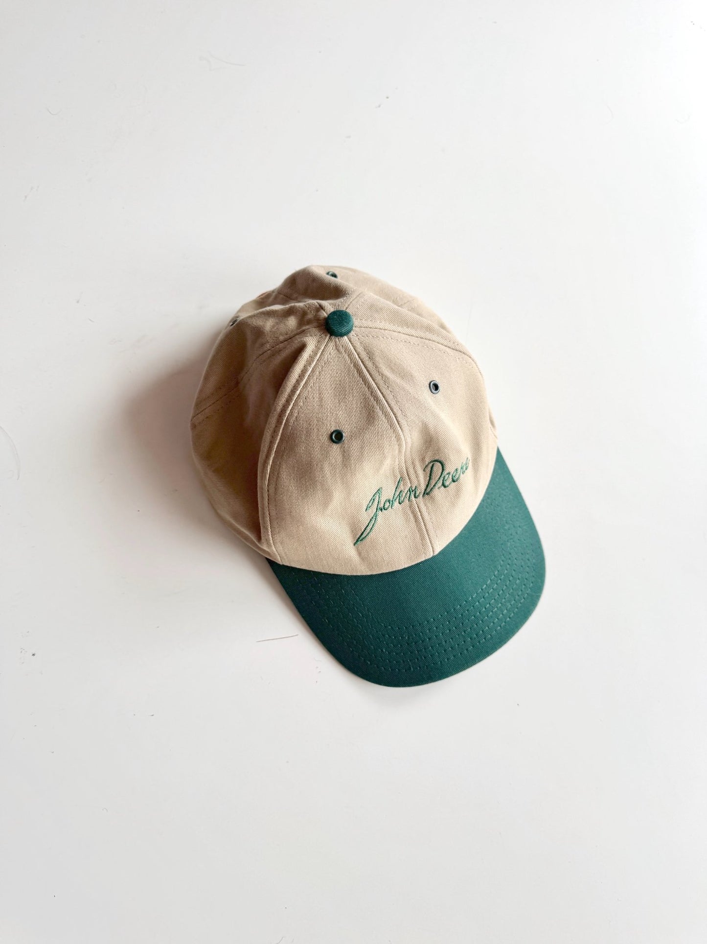 665f5e7d04f32b049949ecdf_hat-john-deere-2-copy_1776902259406.jpg