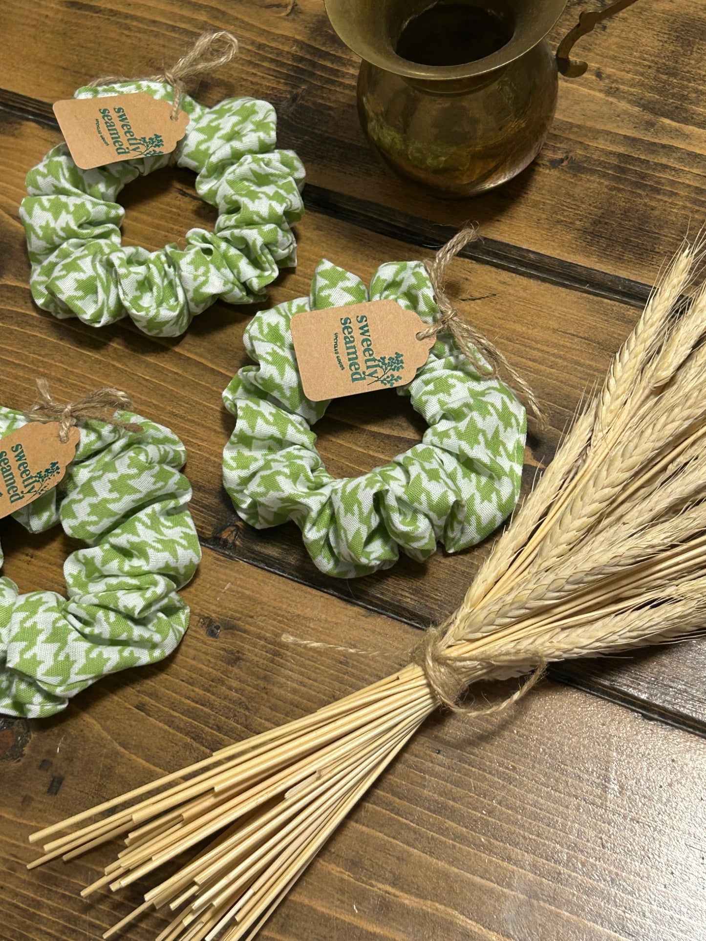 the upcycled houndstooth scrunchie