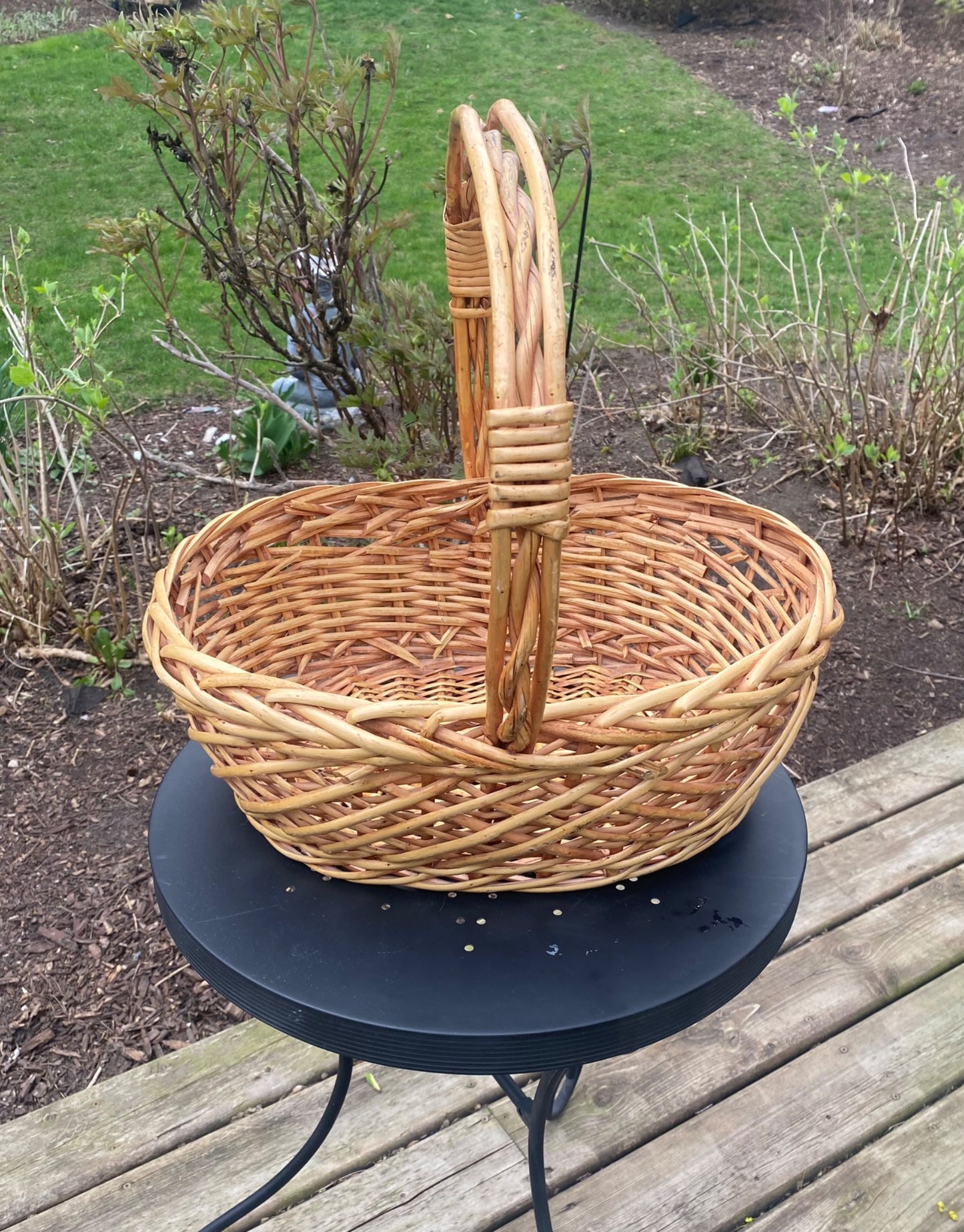 Medium Size Basket with Handle