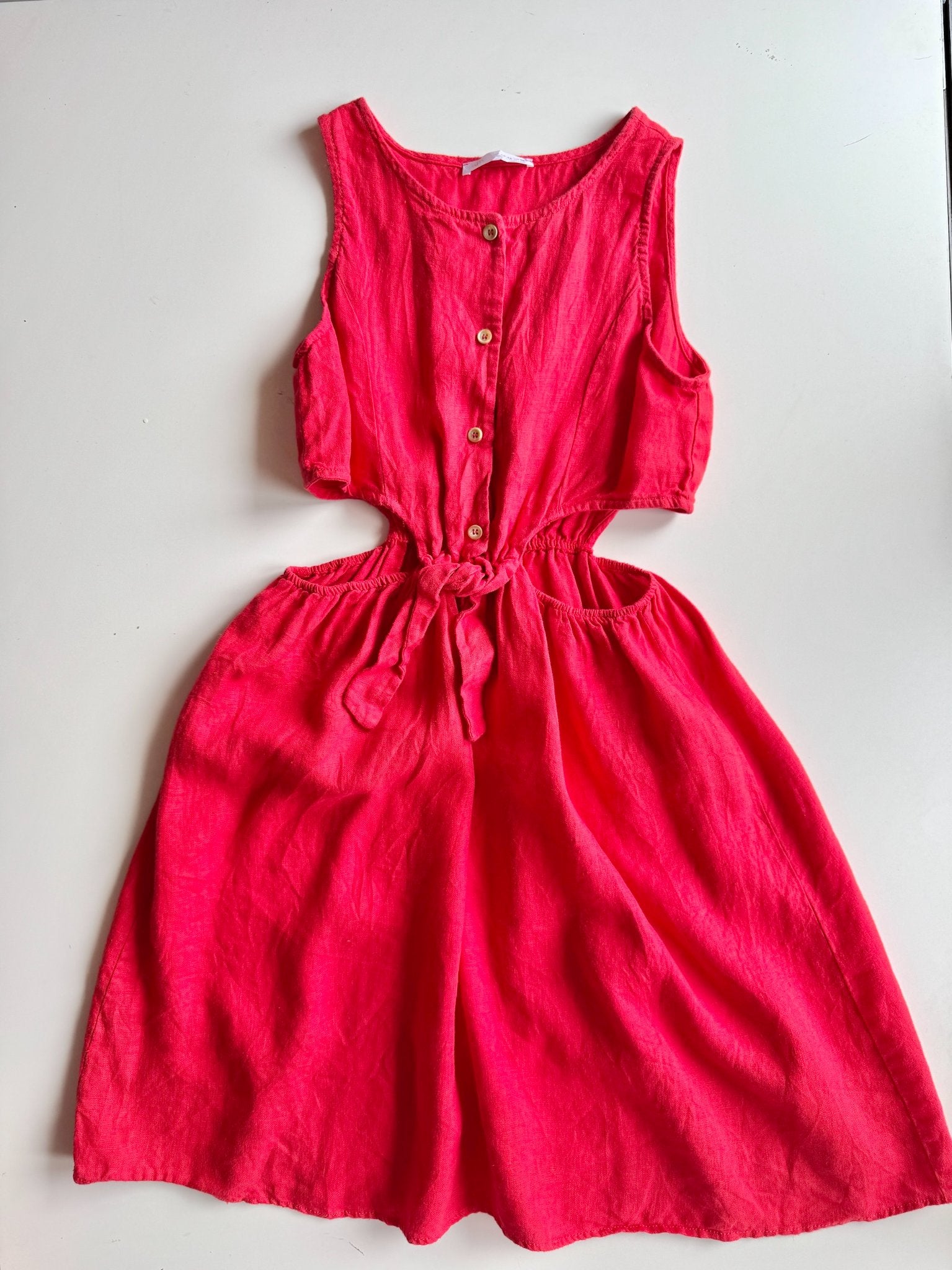 0618 Girls' Zara red linen dress Duck & Dodo 0618 Girls' Zara red linen dress Duck & Dodo