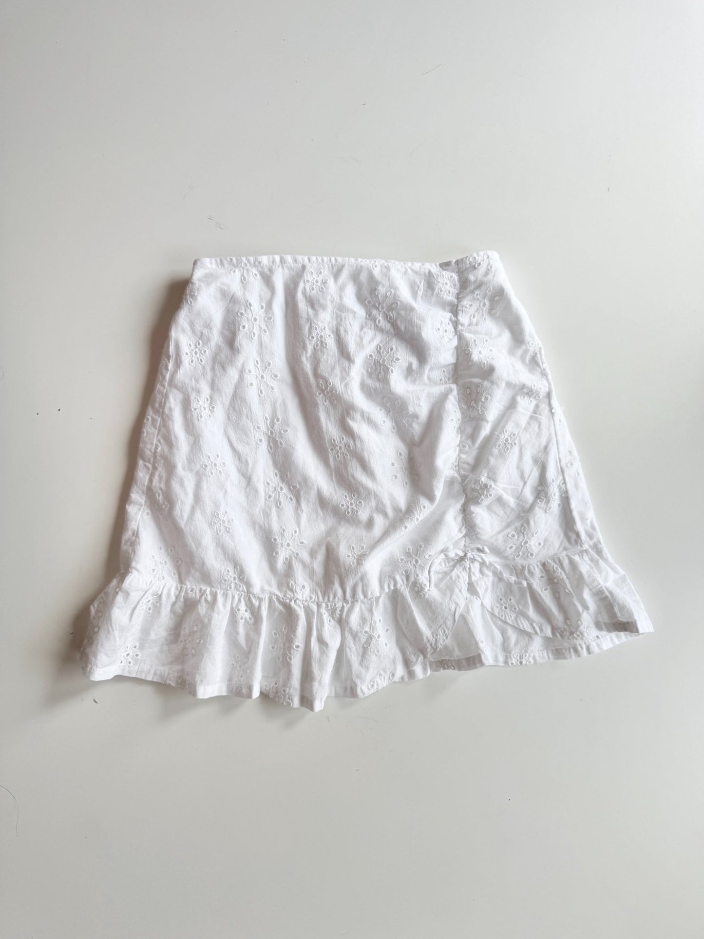 0519 H&M white skirt