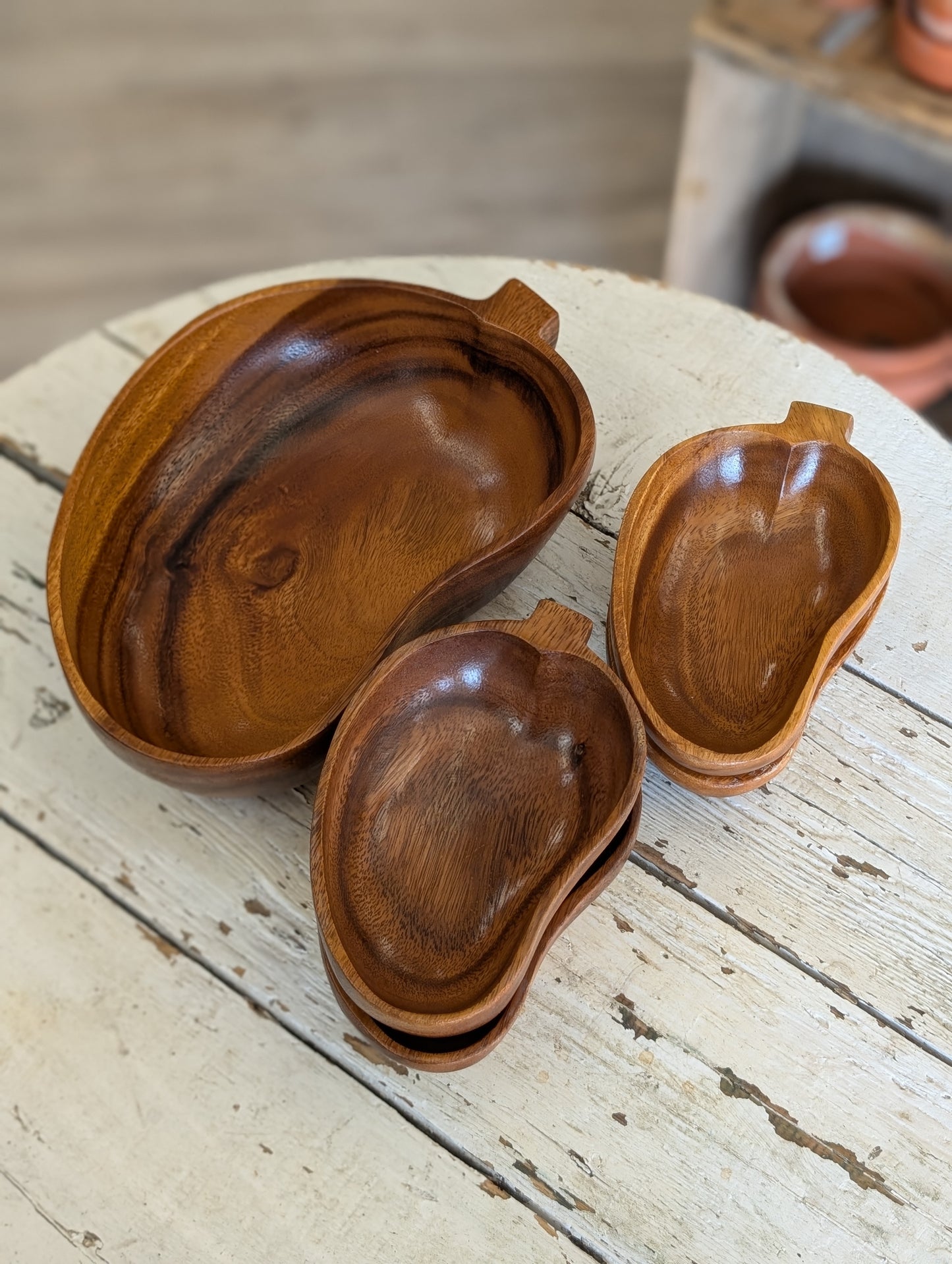 Monkey Pod wood bowl set