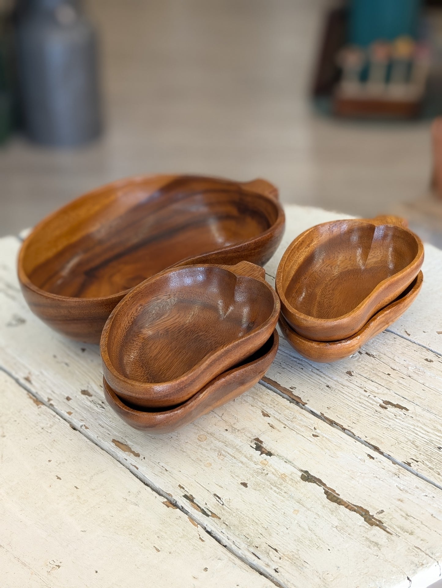 Monkey Pod wood bowl set