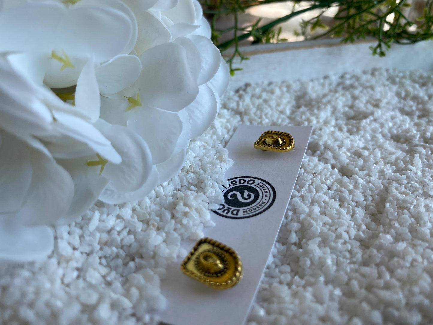 Western earrings stud