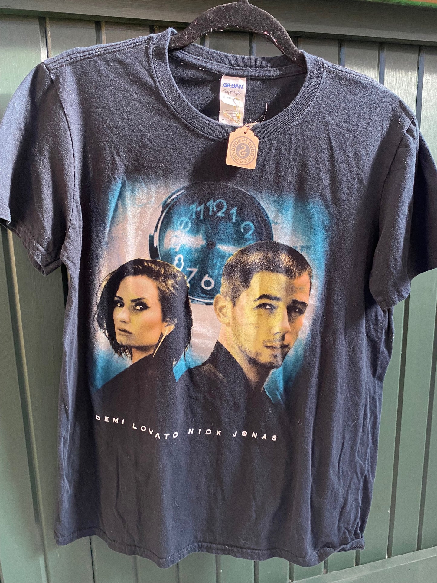 Demi & Nick T-Shirt (Size M)
