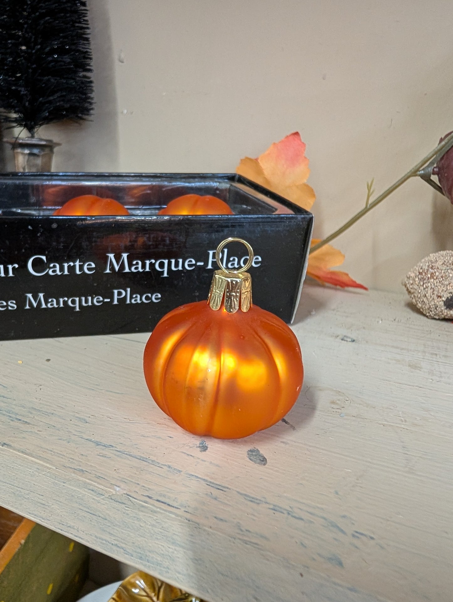 Set of 4 table card holders
