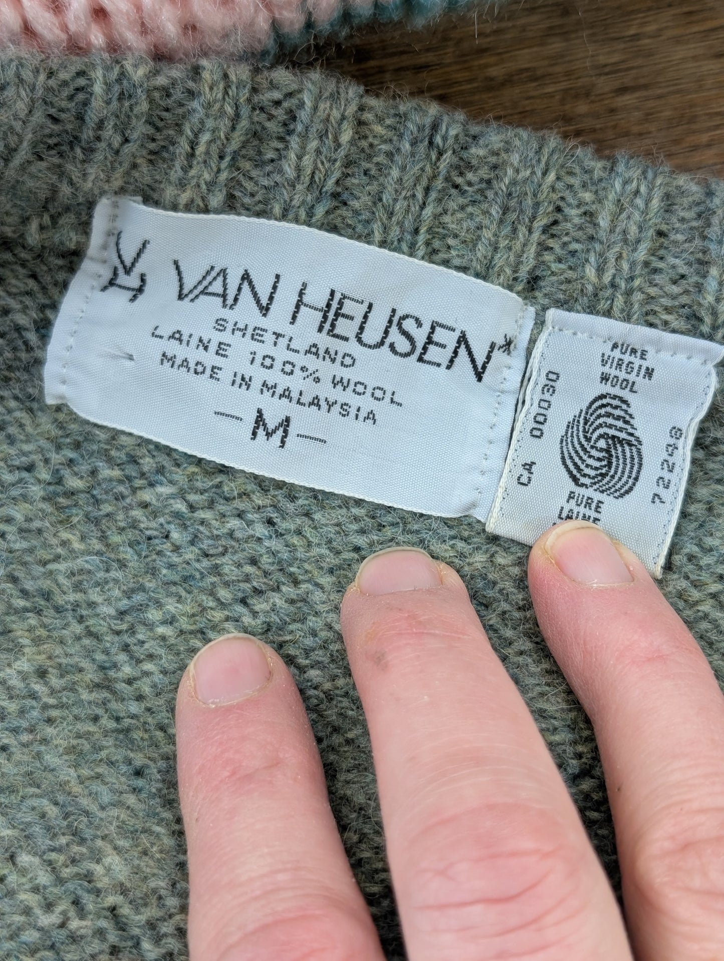 Van H wool sweater