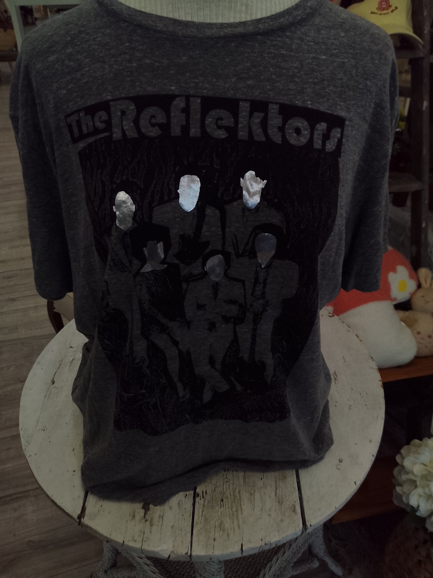 The Reflectors tee - L