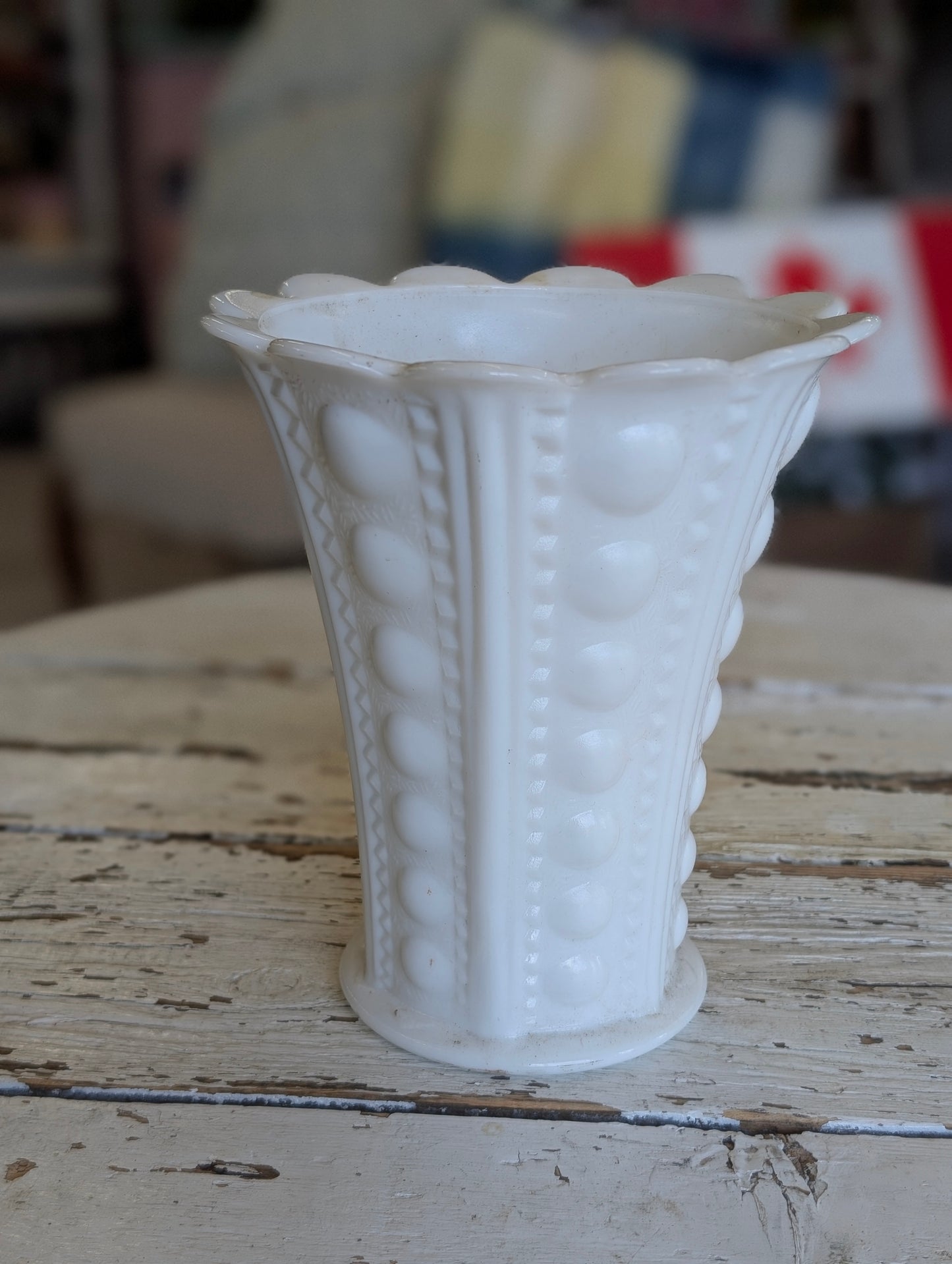 Milk glass vase