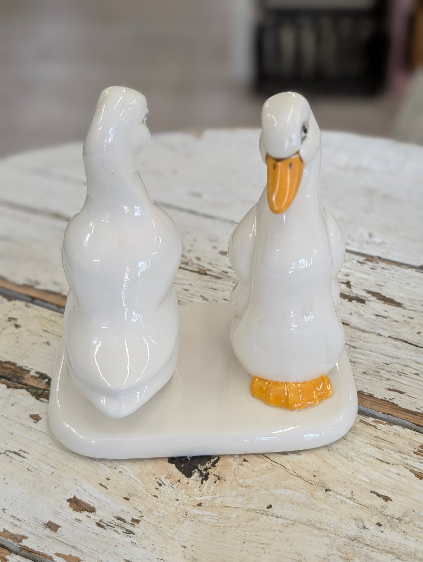 Goose napkin holder