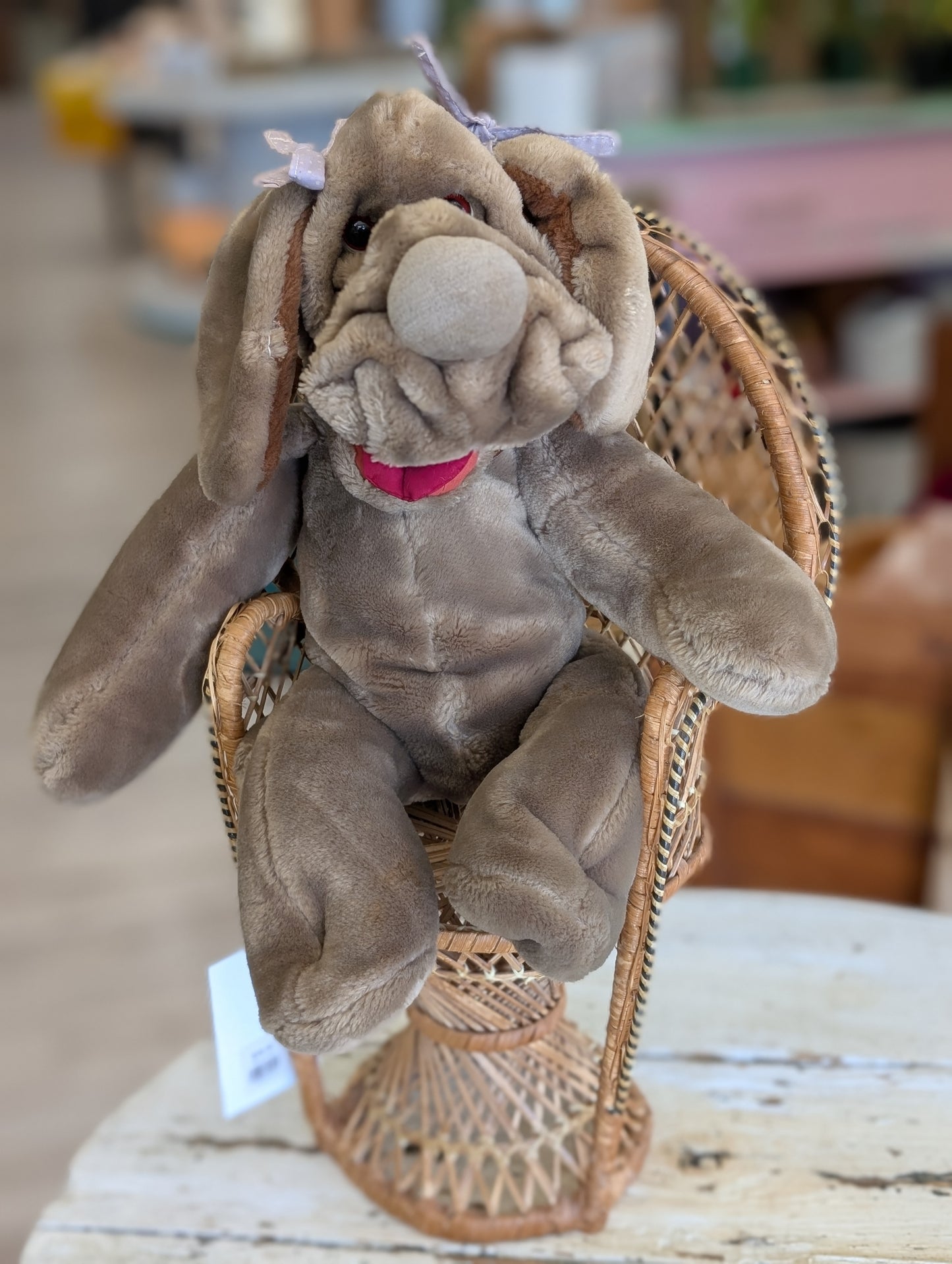 Wrinkles with bow