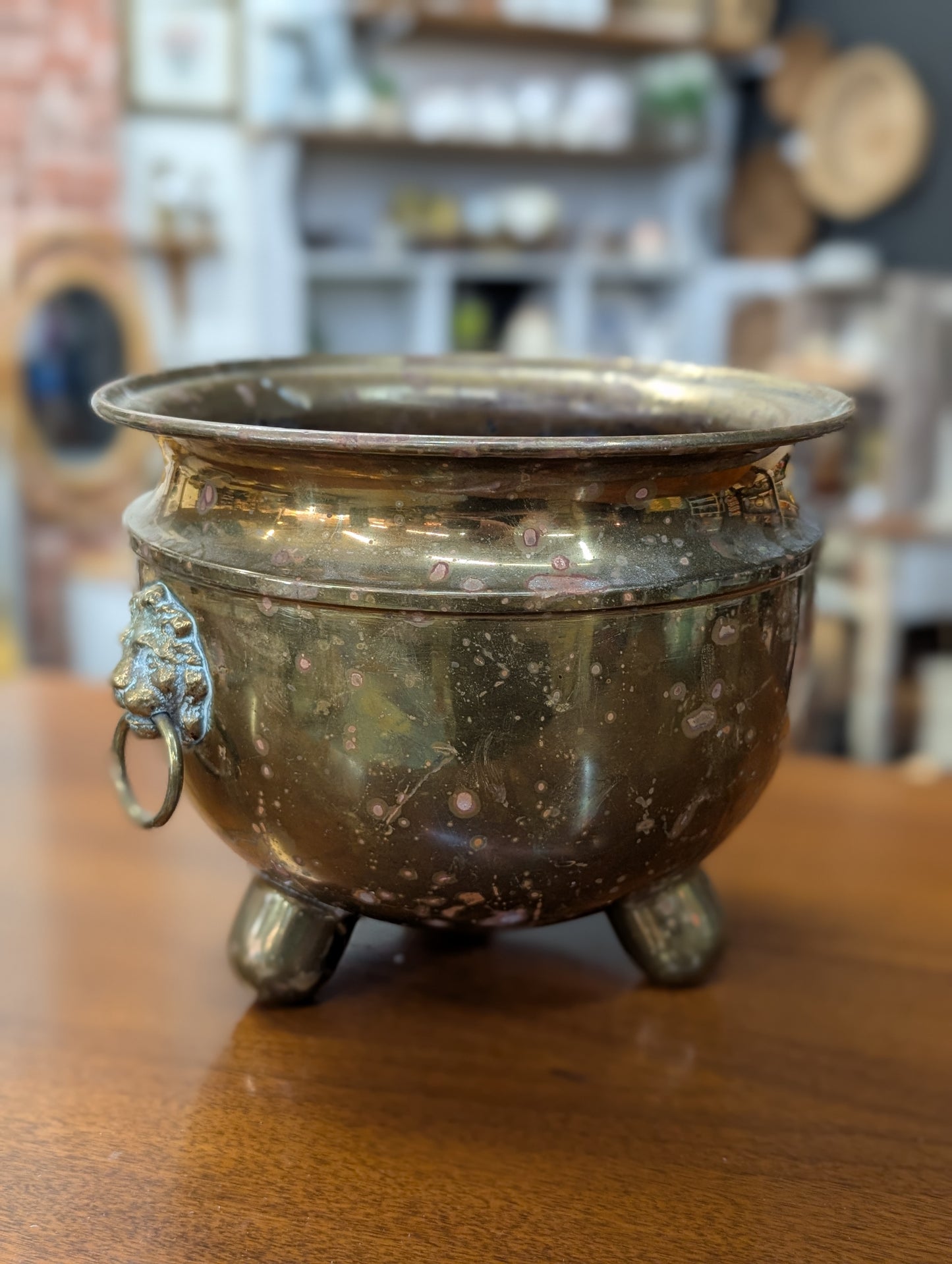Brass pot