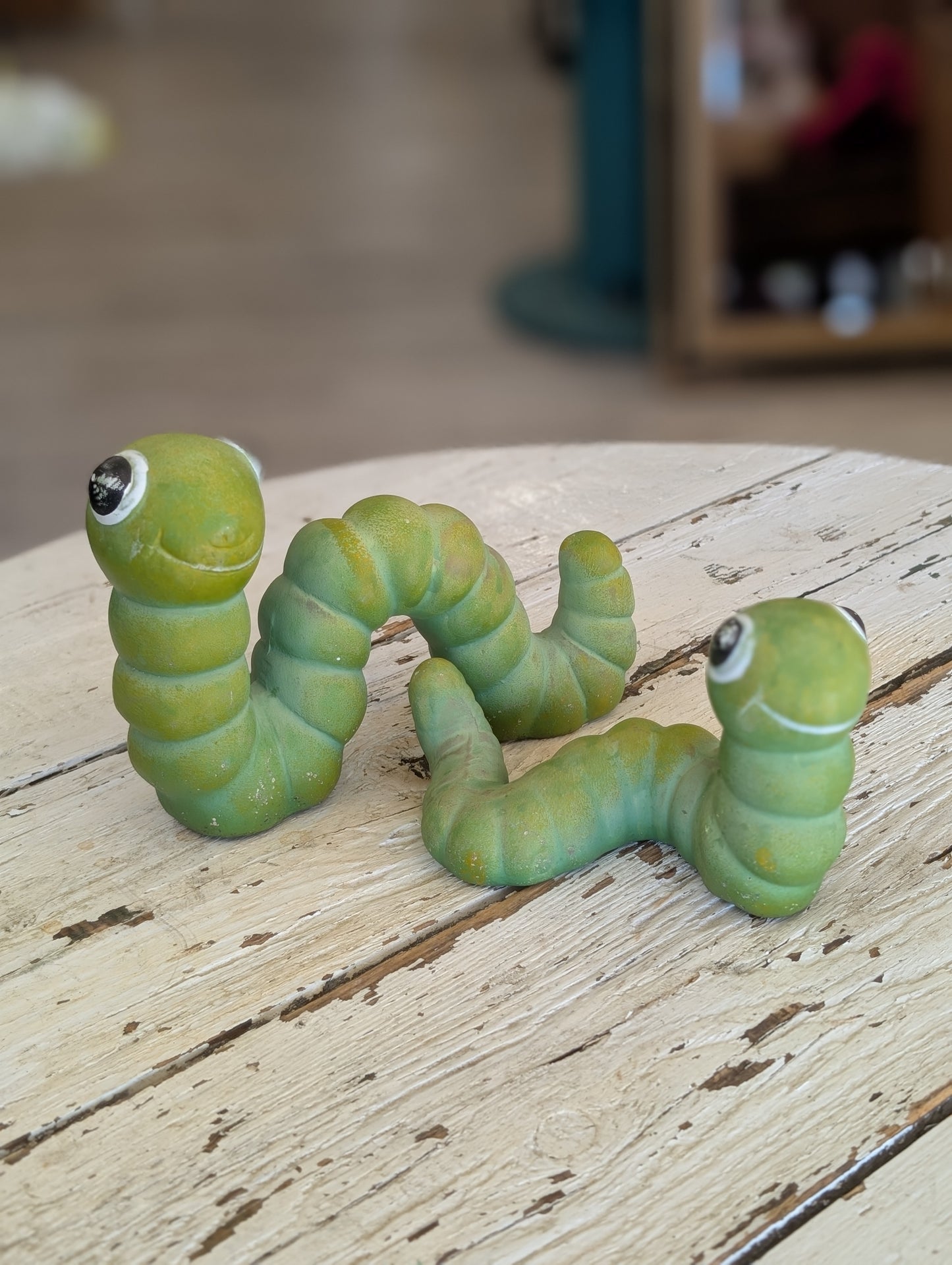 Set of worms