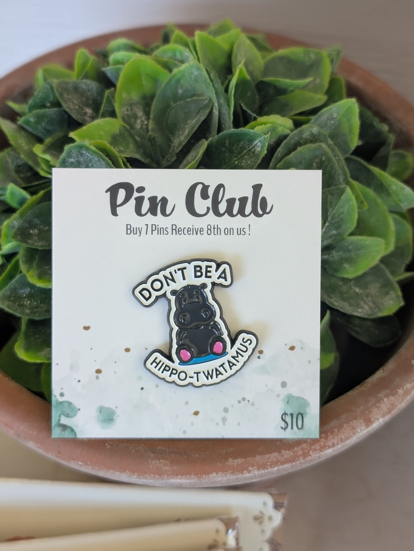 Hippo Pin