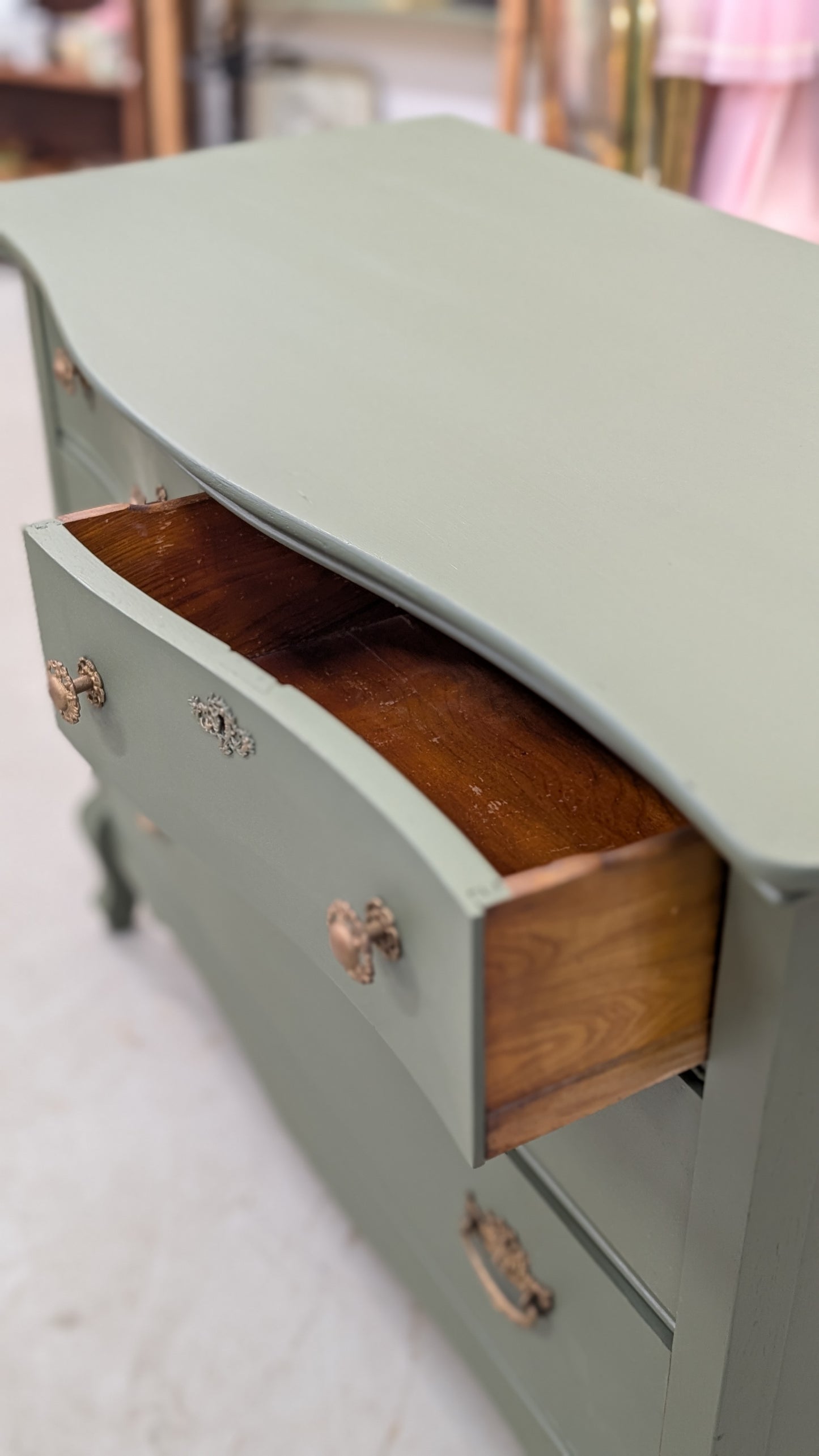 Bayberry Dresser