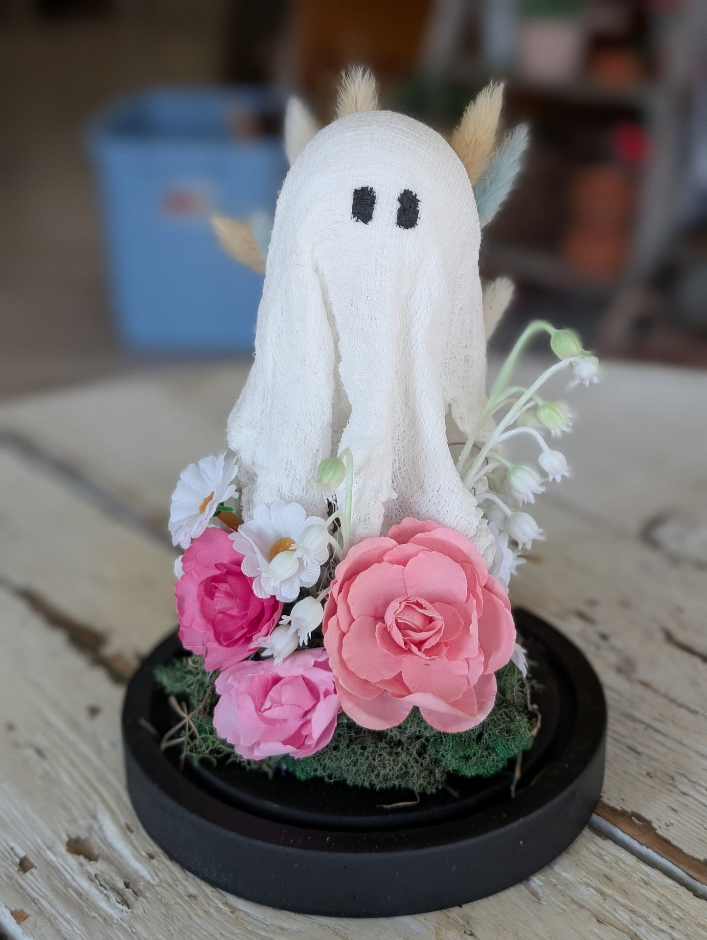 Flower Ghost Dahlia