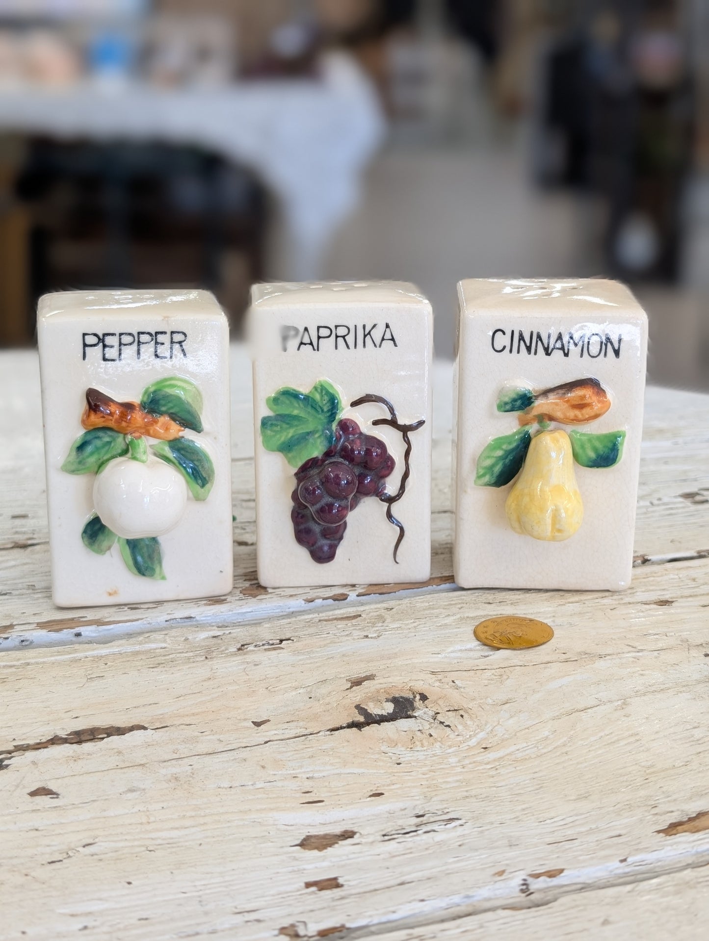 Set of three sprice Shakers