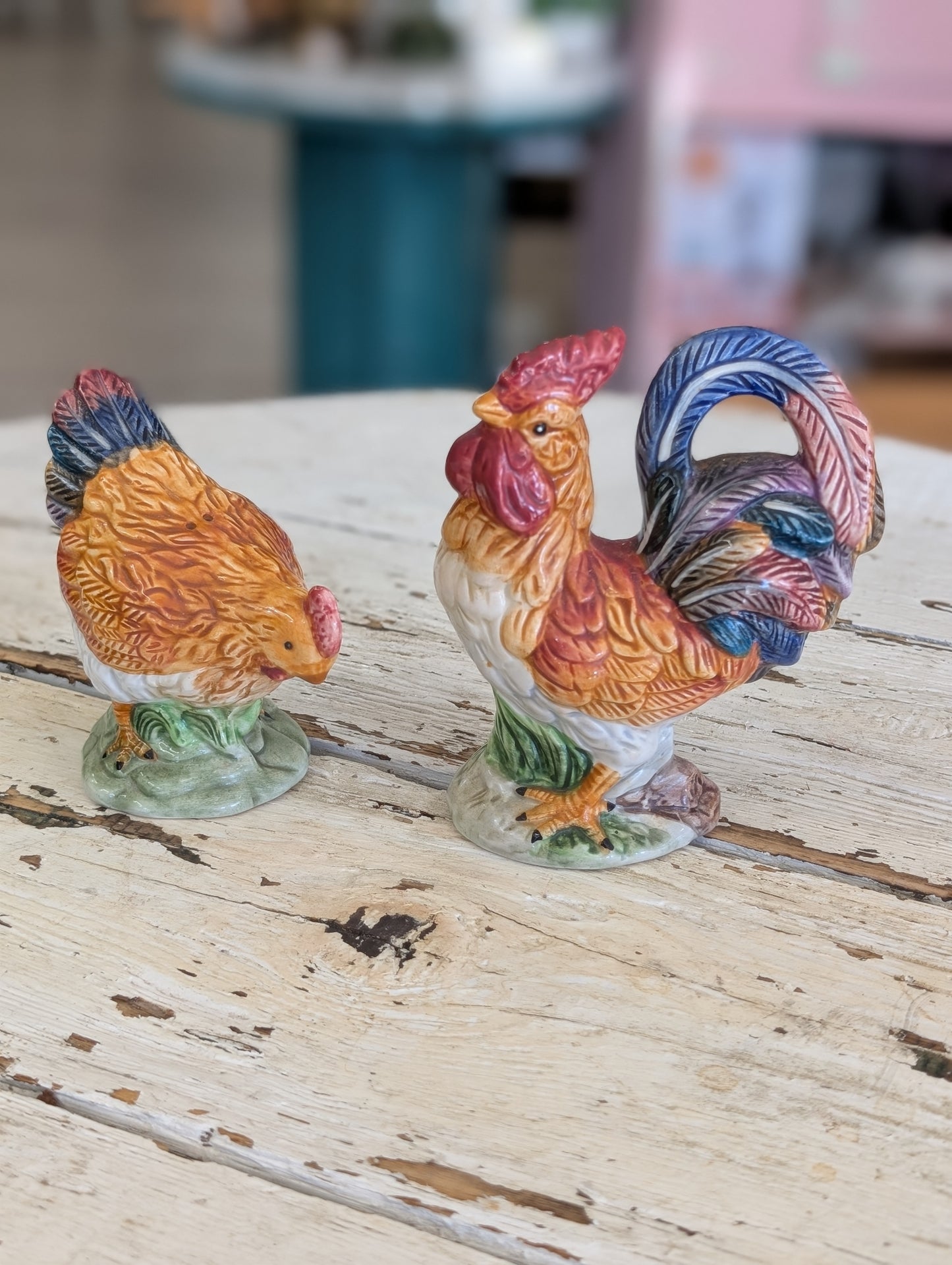 Chicken and rooster salt and pepper shakers