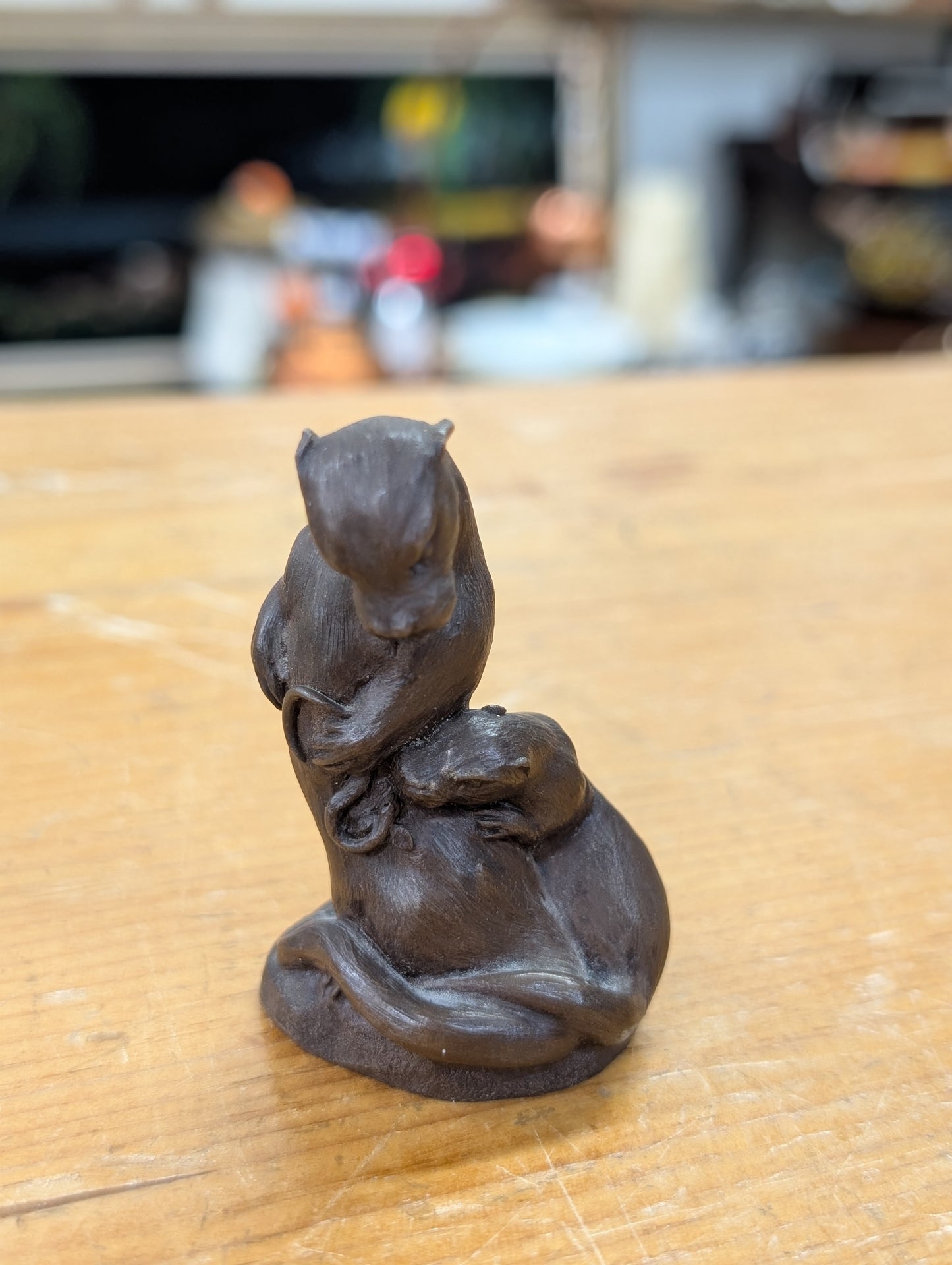 Mini otter