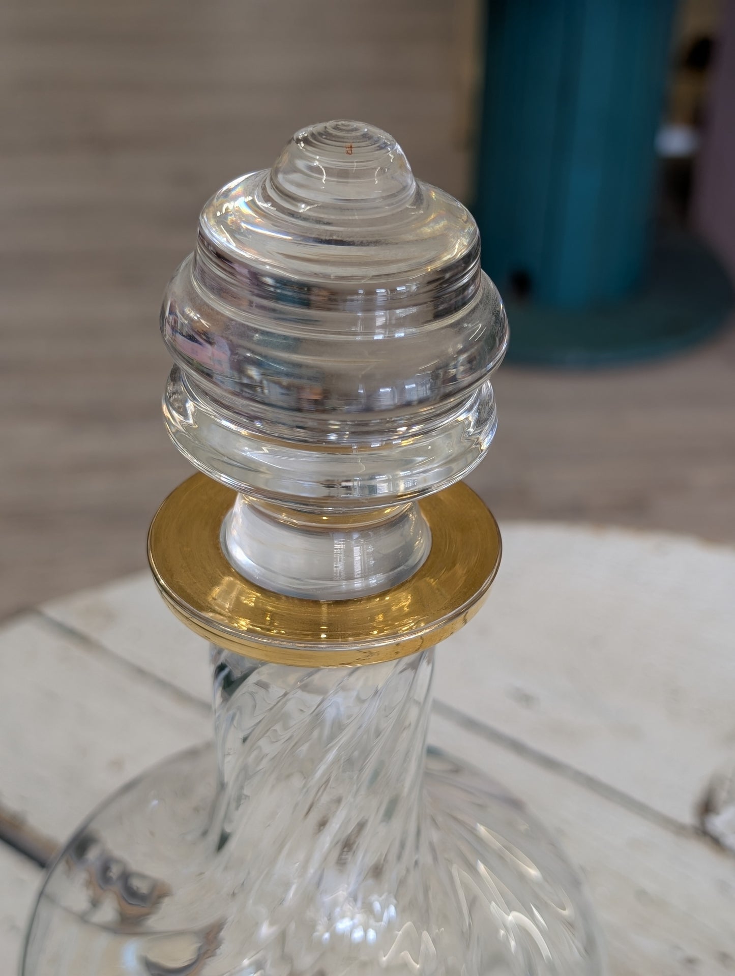 Glass liquor decanter