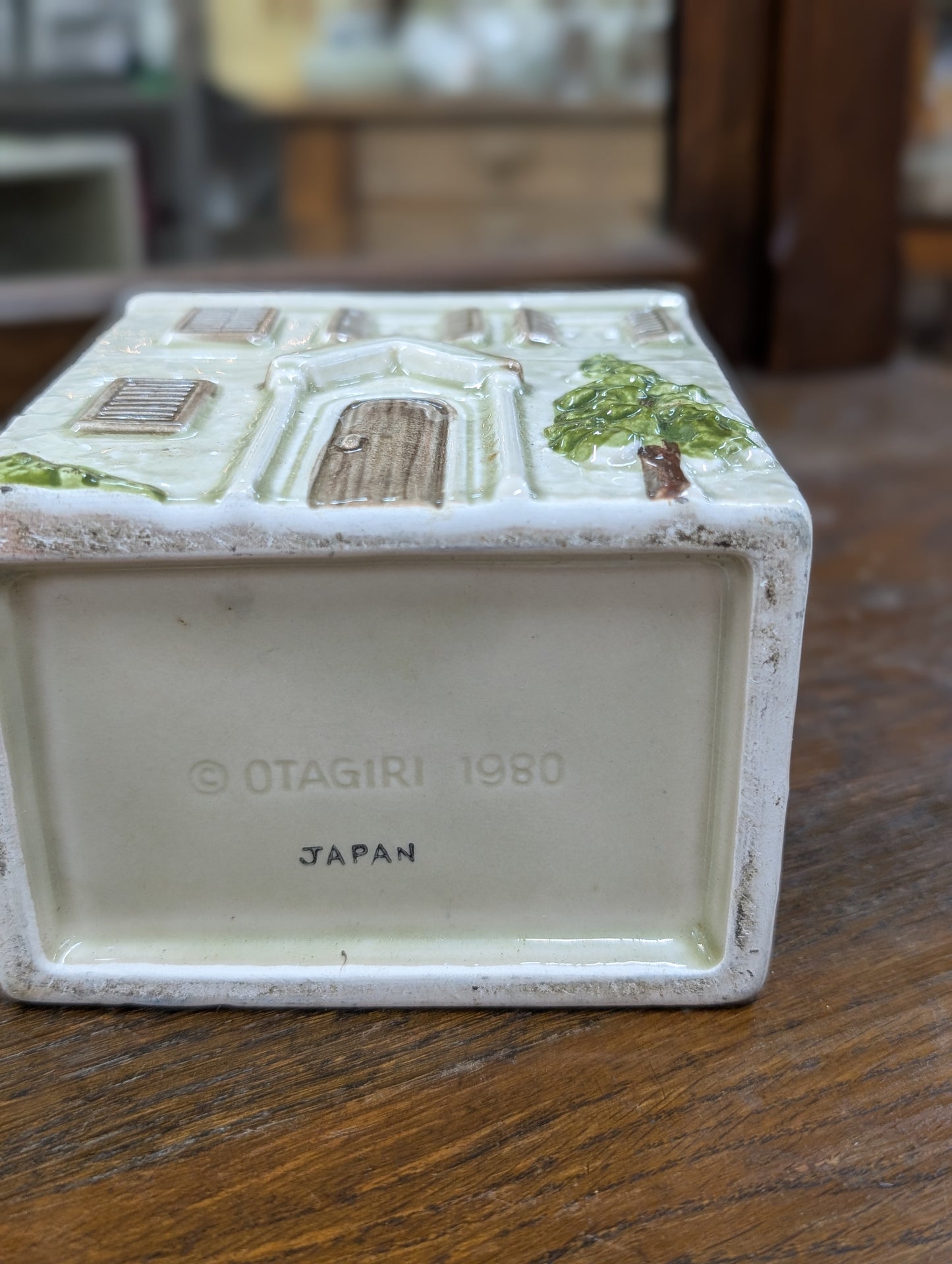 Ceramic house container
