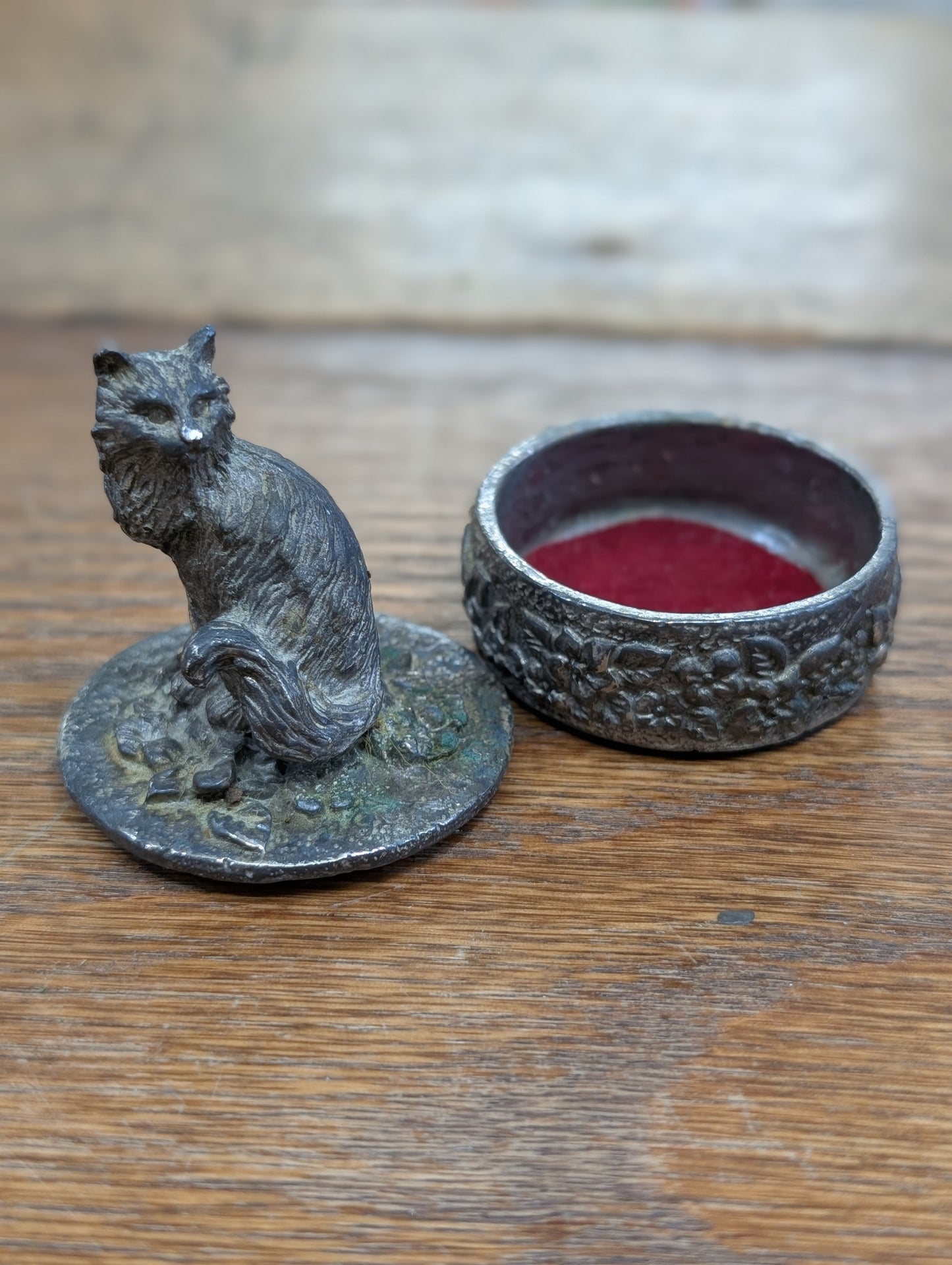 Pewter cat trinket box
