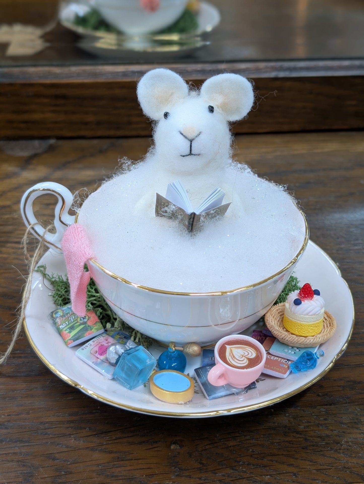 Teacup bath mouse - Ada