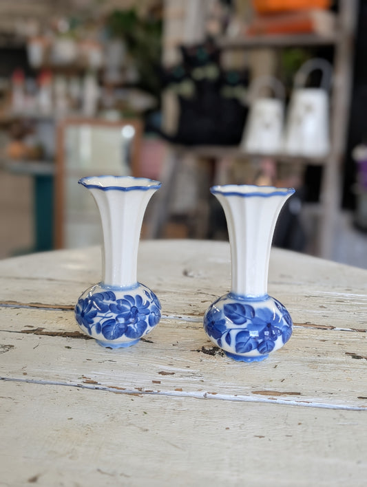 Blue and white flower vase