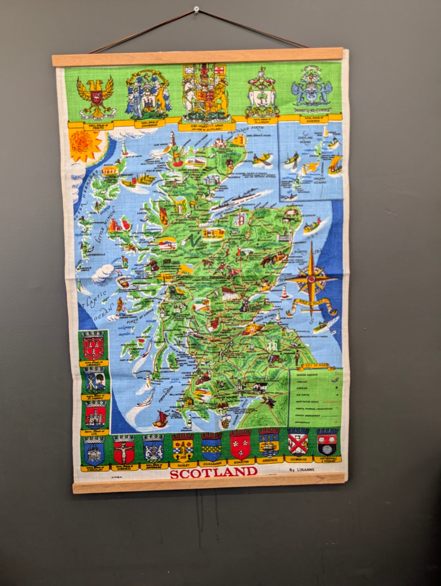 Map of Scotland hanging linen