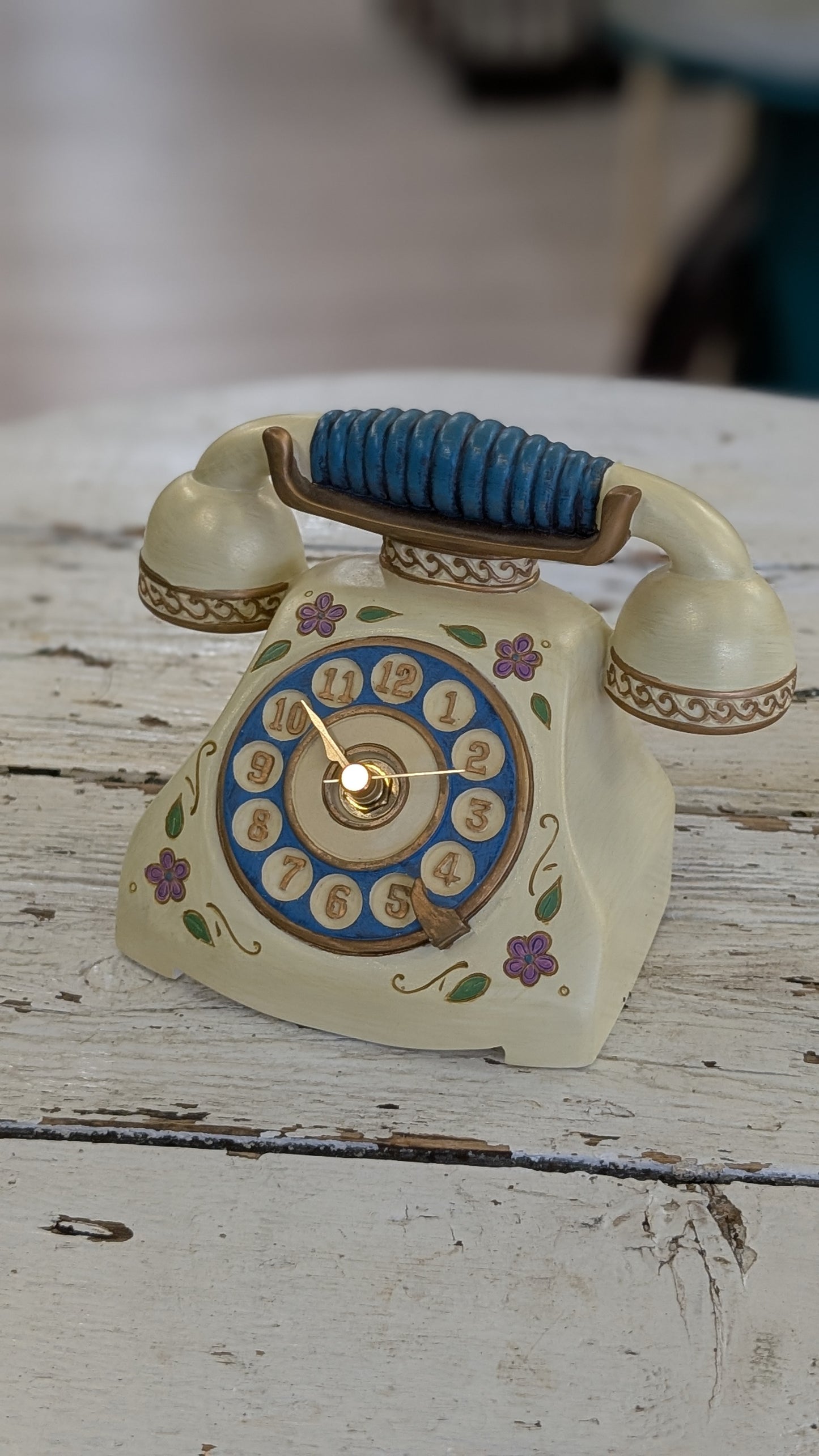 Avon Phone Clock