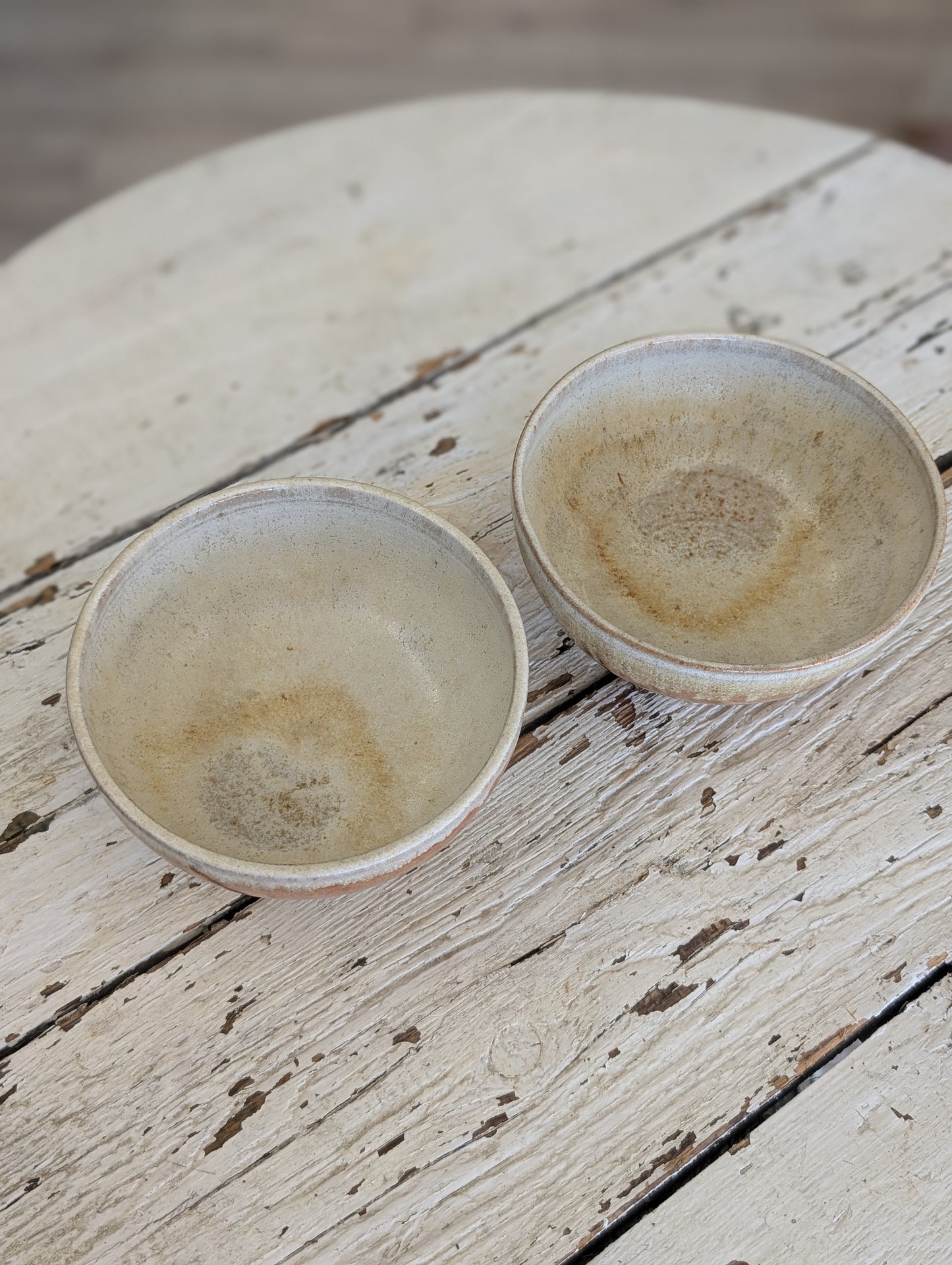 Set of 2 pottery bowls