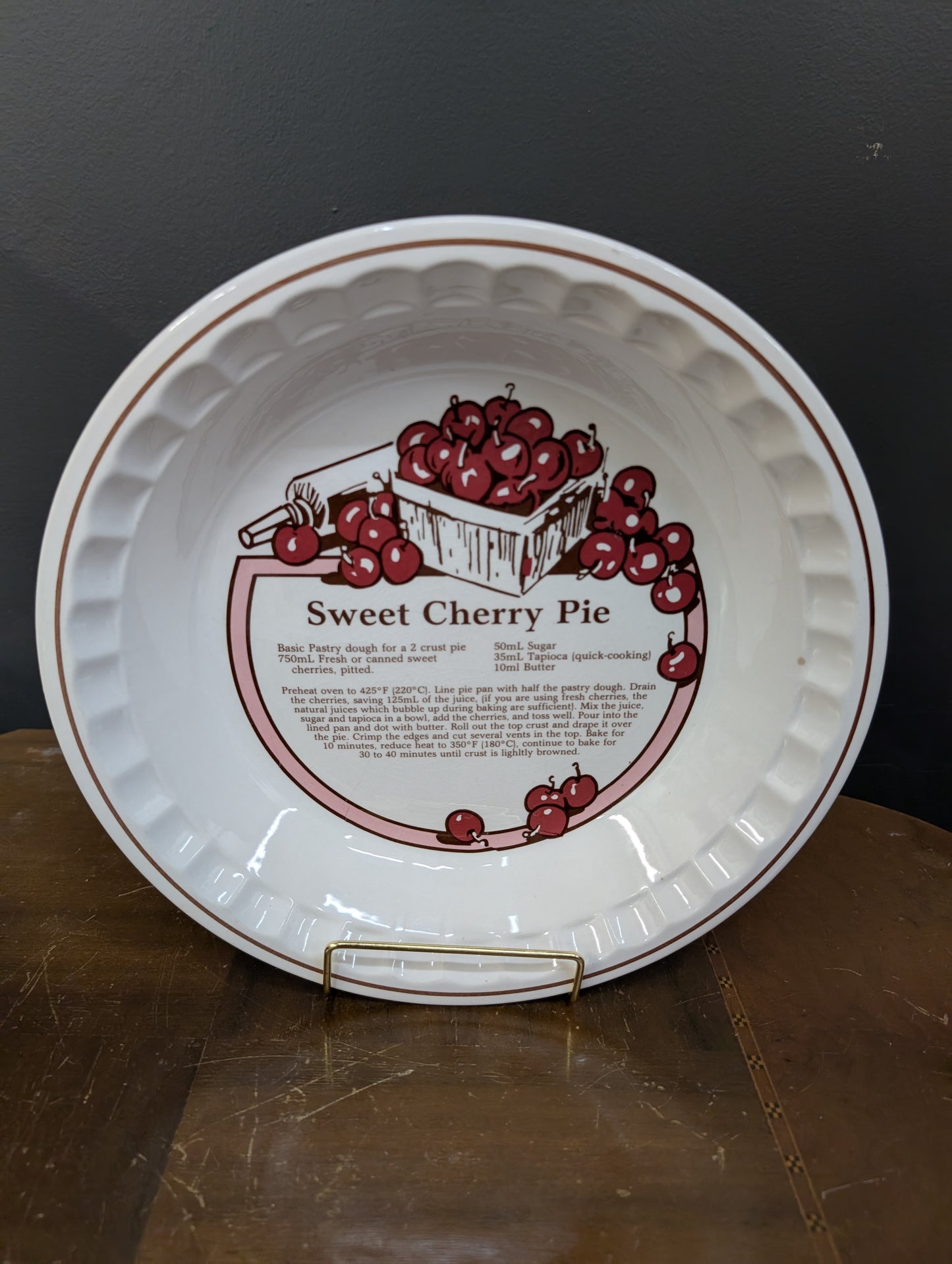 Sweet Cherry Pie Plate