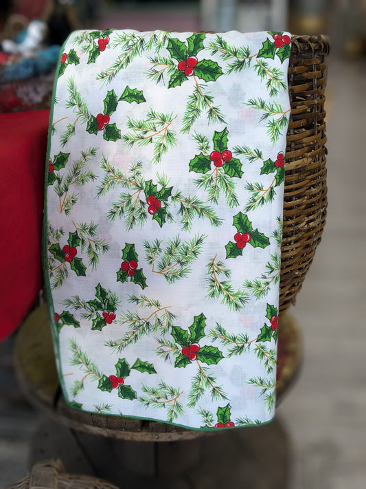 Holly vintage table cloth