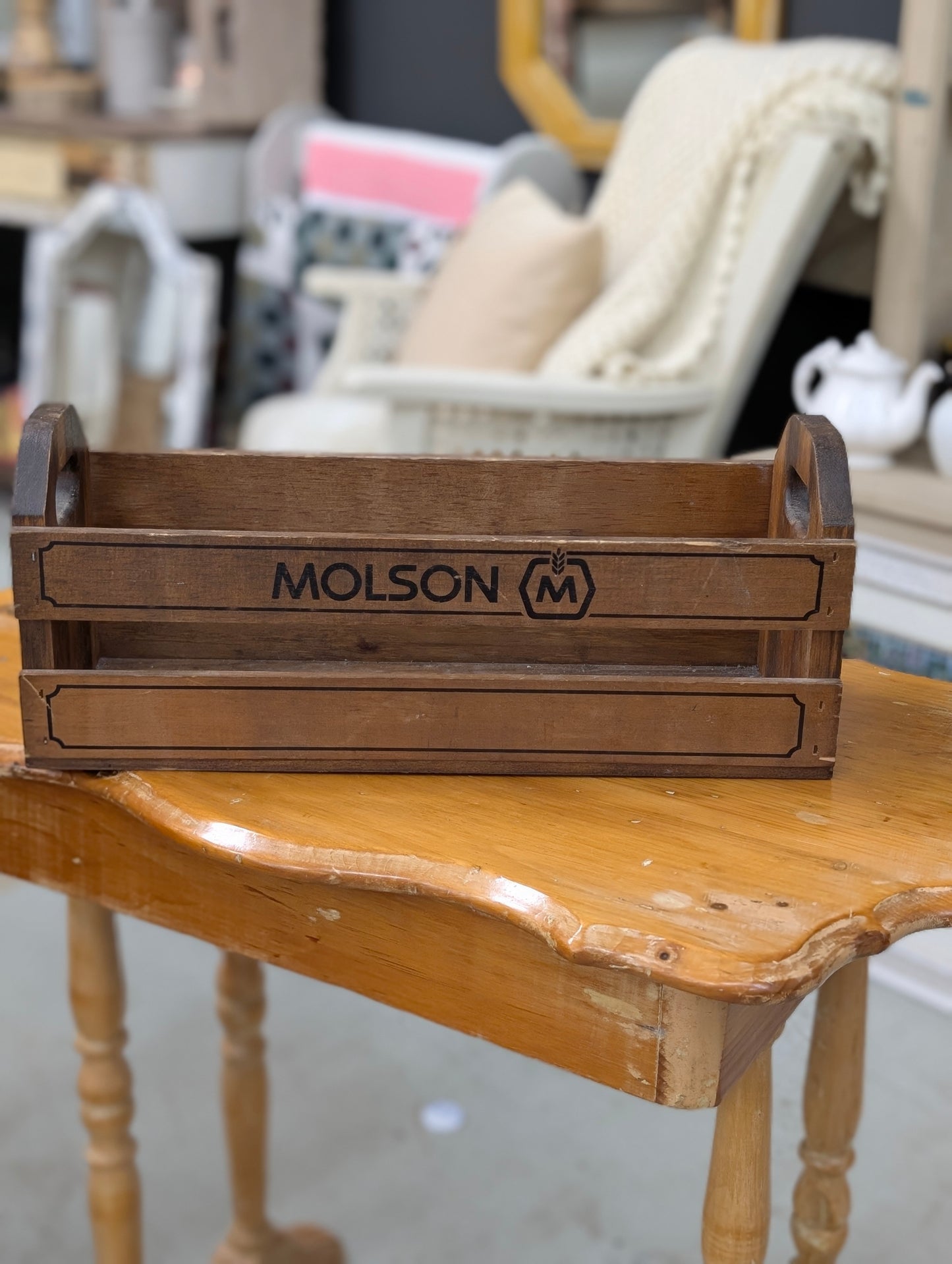 Vintage wooden Molson Canadian Lager beer crate with original label