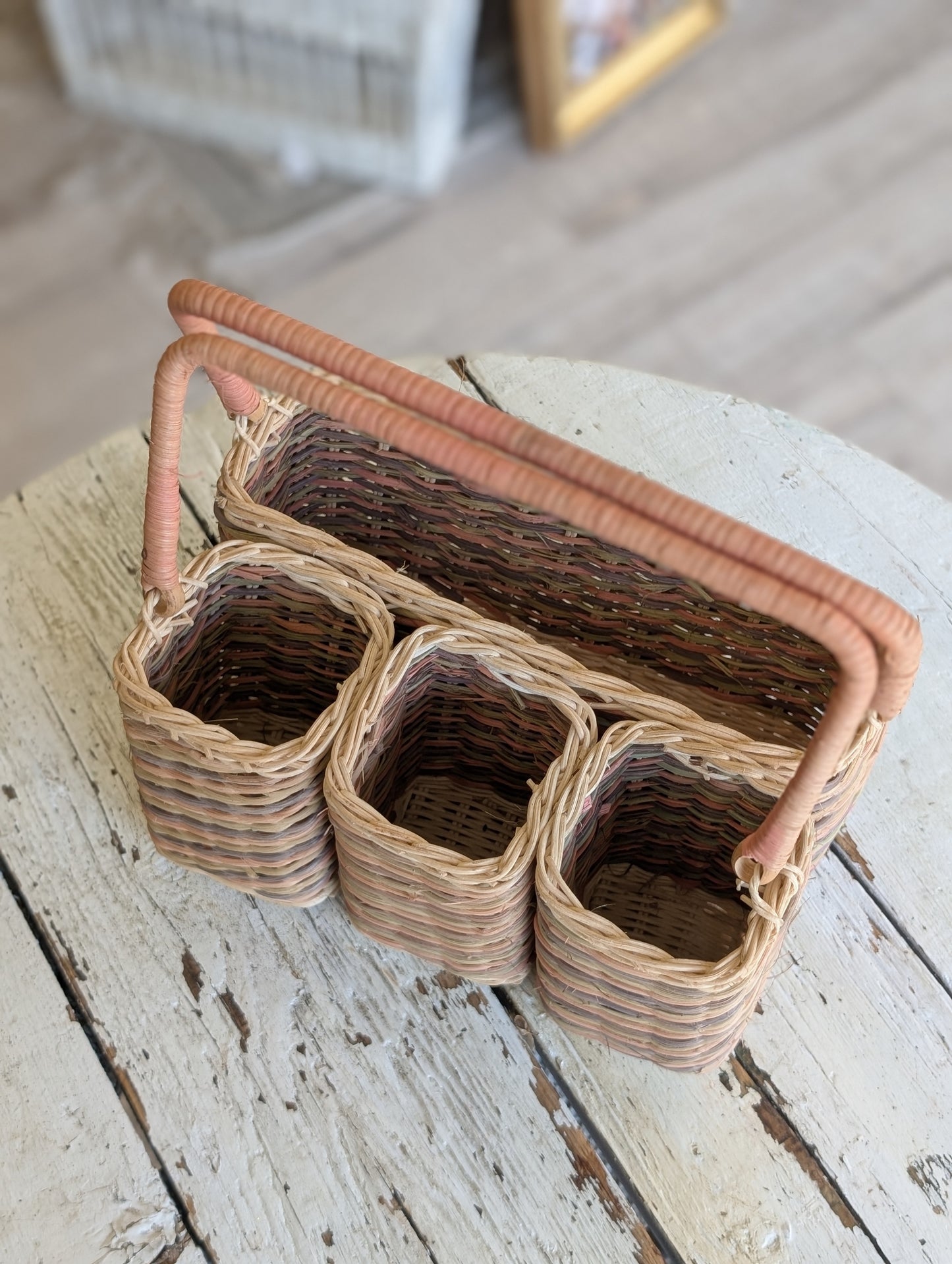 Wicker cutlery holder