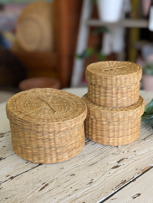 Stacking baskets
