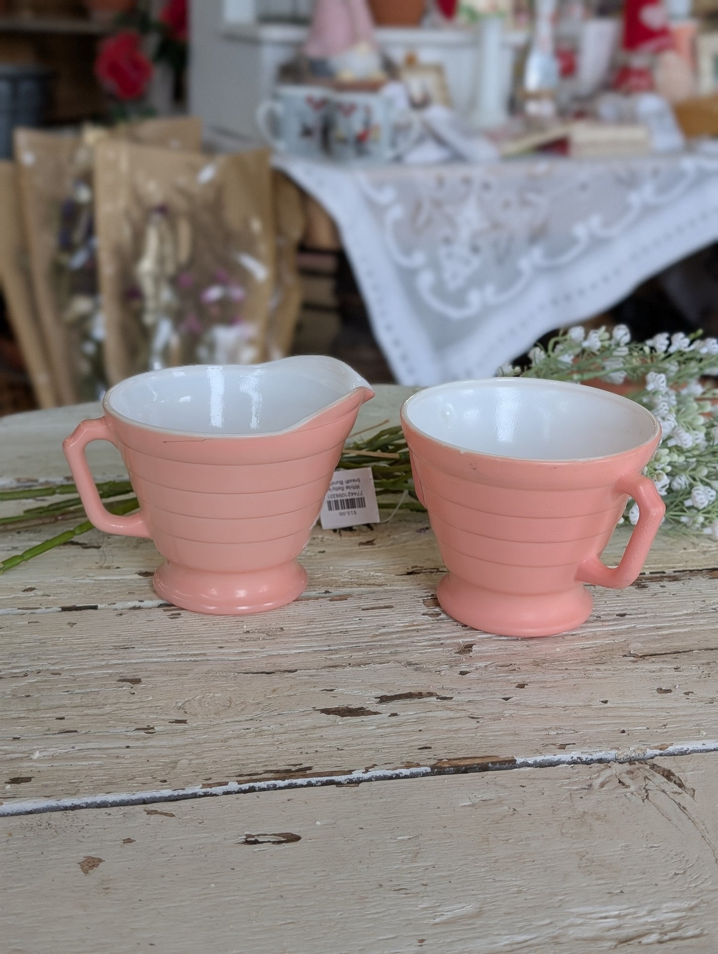 Moderntone cream and sugar