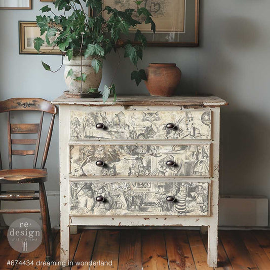 Decoupage paper - Dreaming in Wonderland